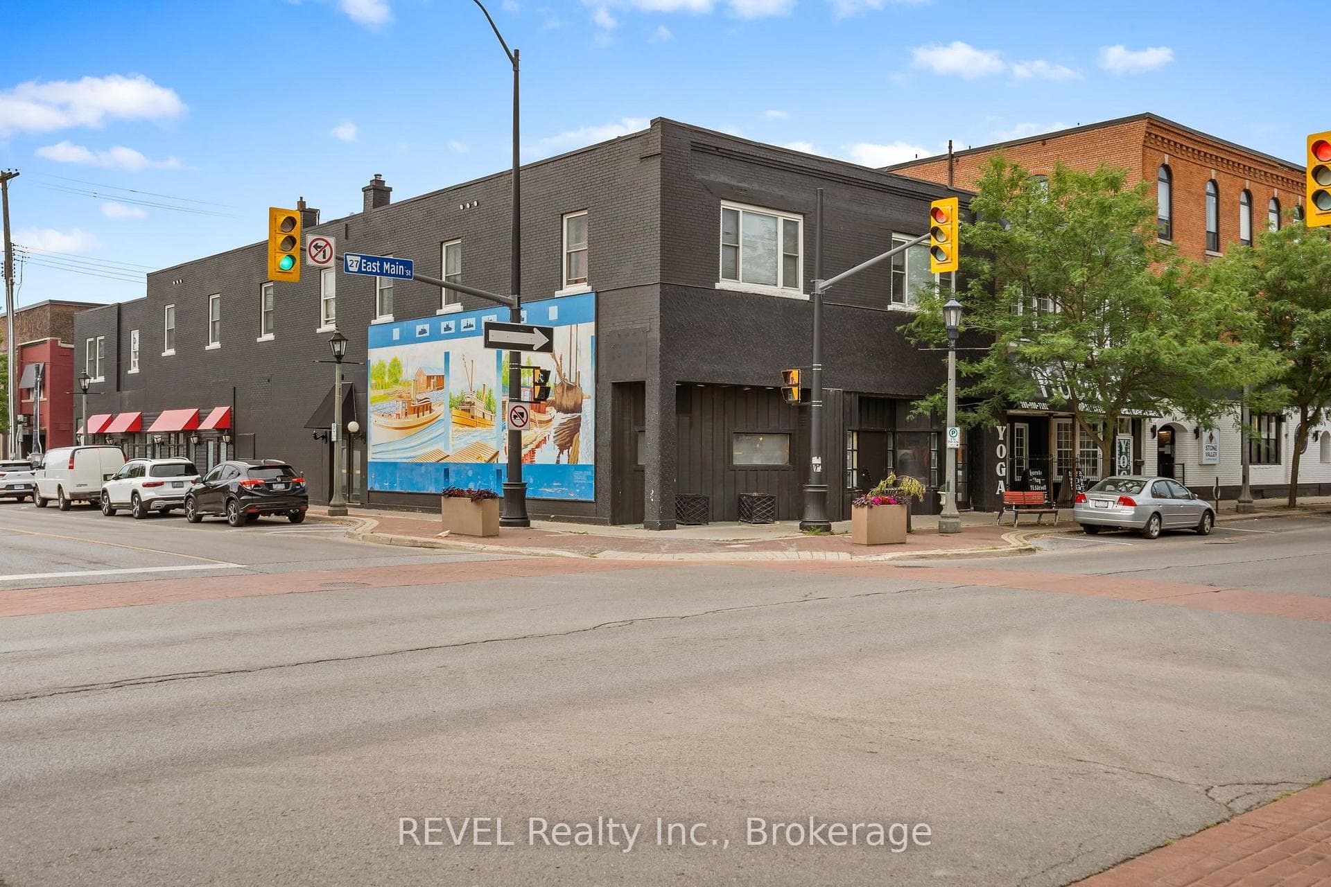 77 East Main Street