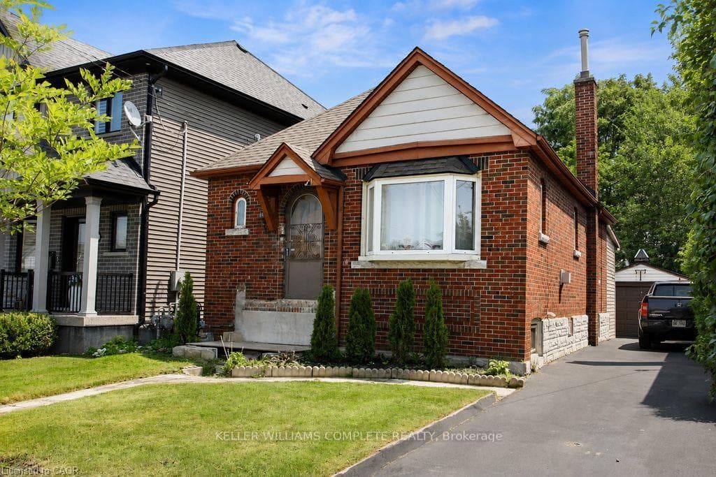35 Barons Avenue