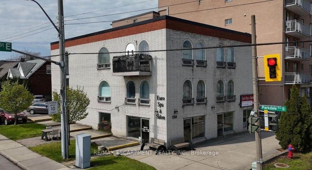 2328 King Street