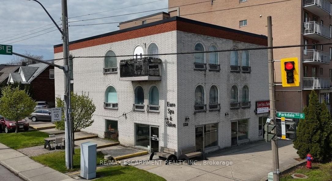 2328 King Street