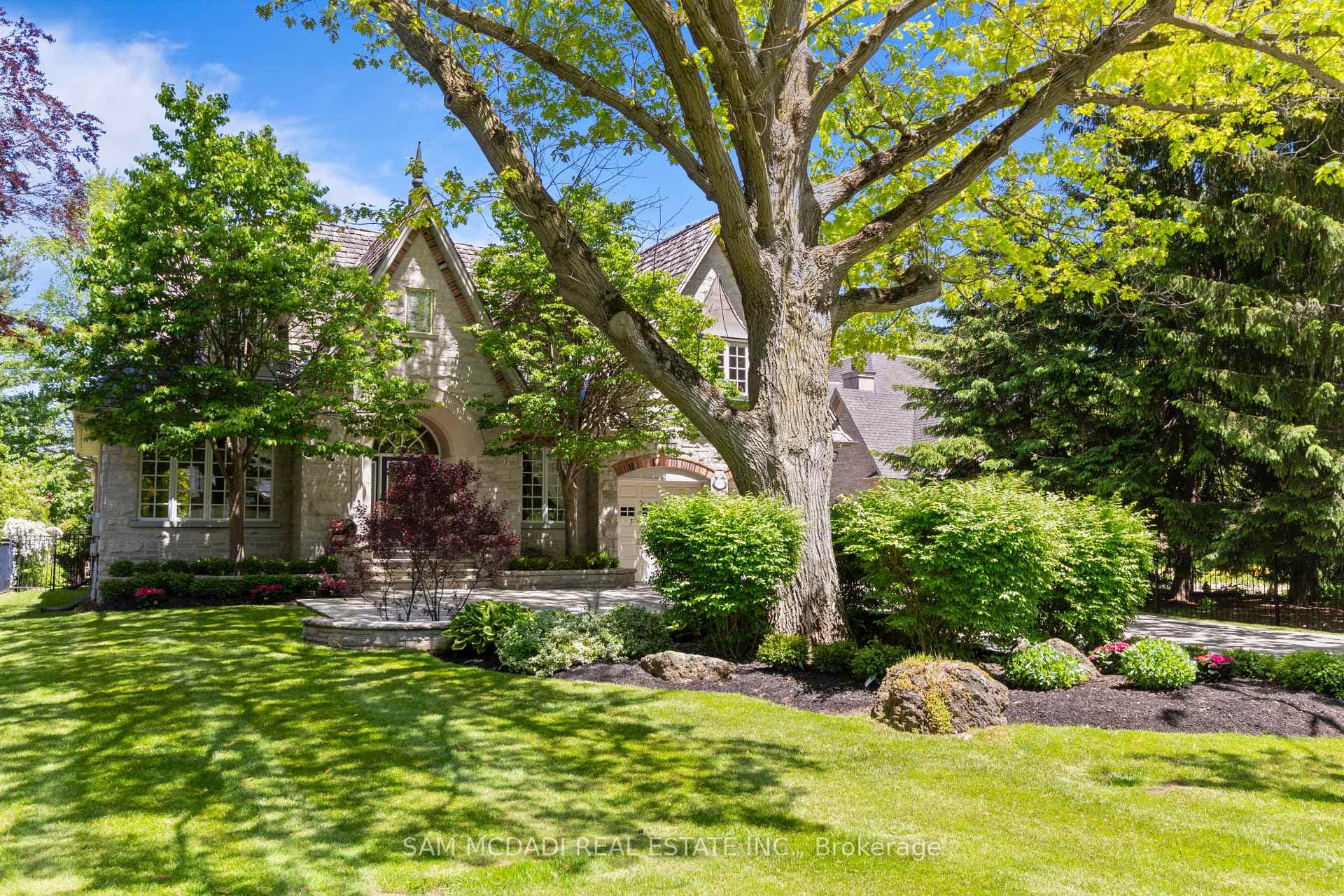 1301 Mississauga Road