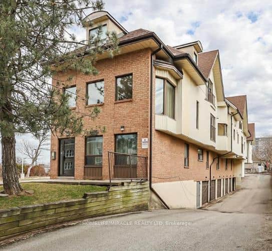 4872 Valley Way Unit 201