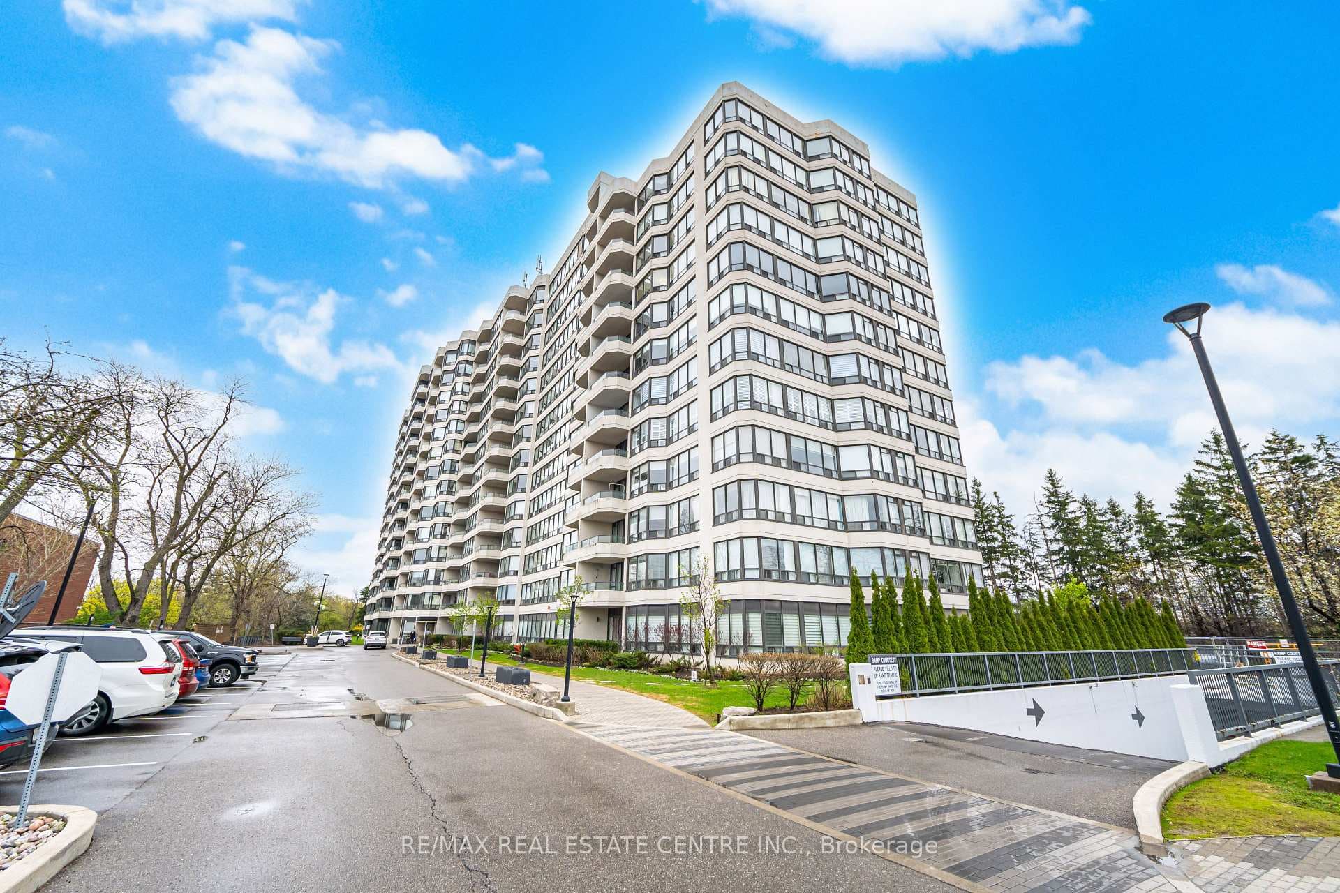 8501 Bayview Avenue Unit 1414