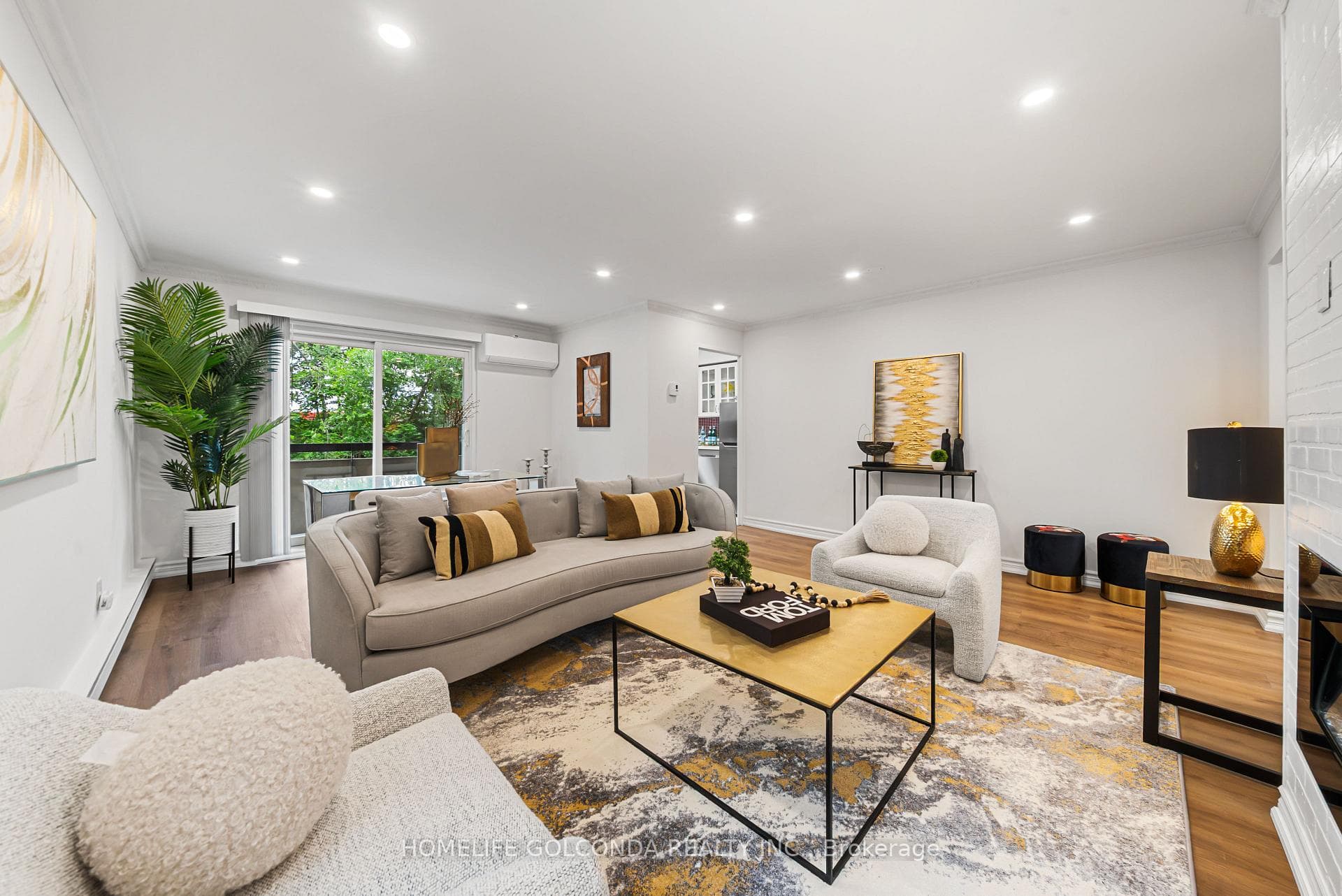 21 Elizabeth Street Unit 205
