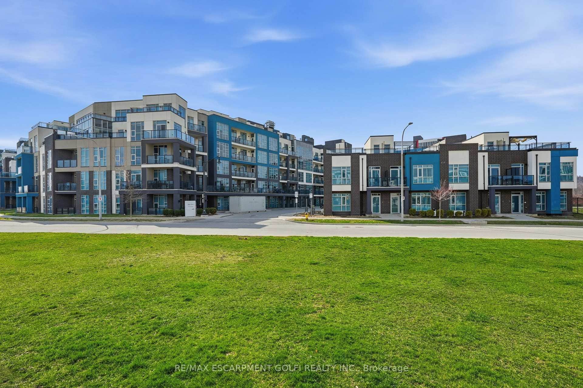 10 Concord Place Unit 304