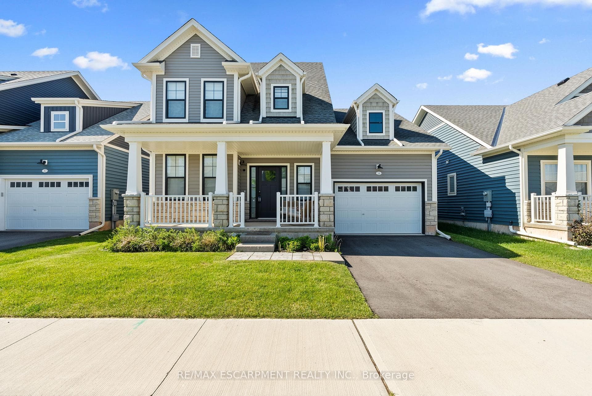 26 BEACHWALK Crescent