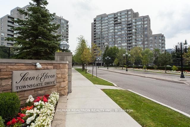 7 Townsgate Drive Unit 1206