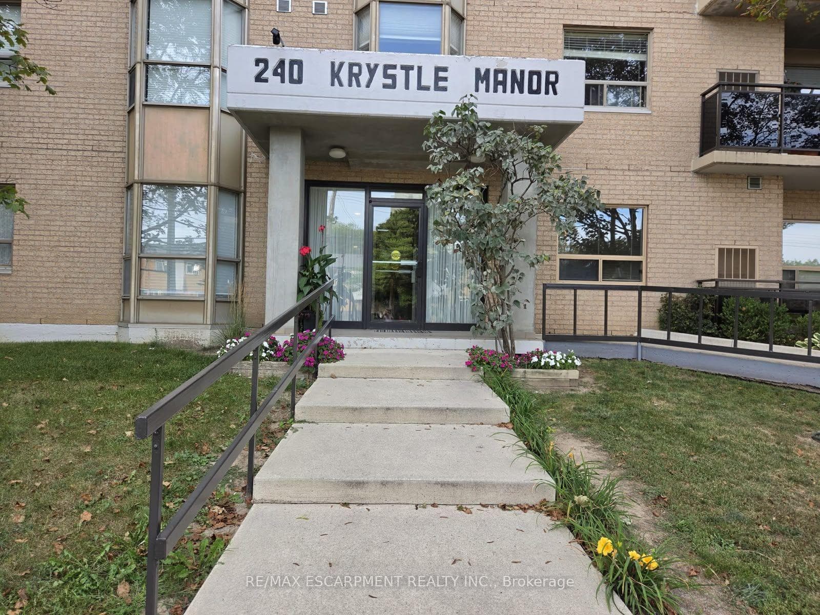 240 QUIGLEY Road Unit 201