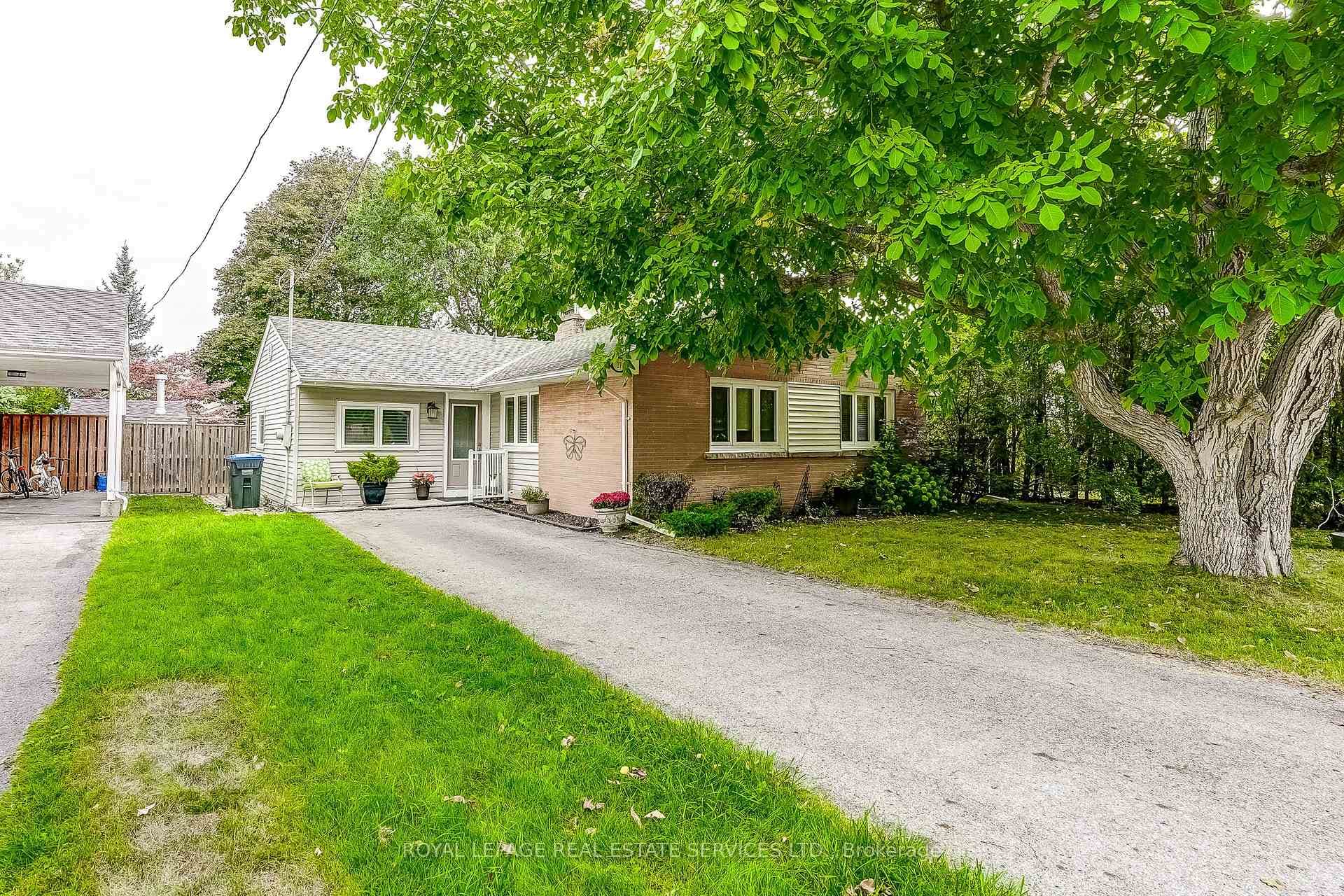 27 SORA DRIVE IN CHARMING STREETSVILLE