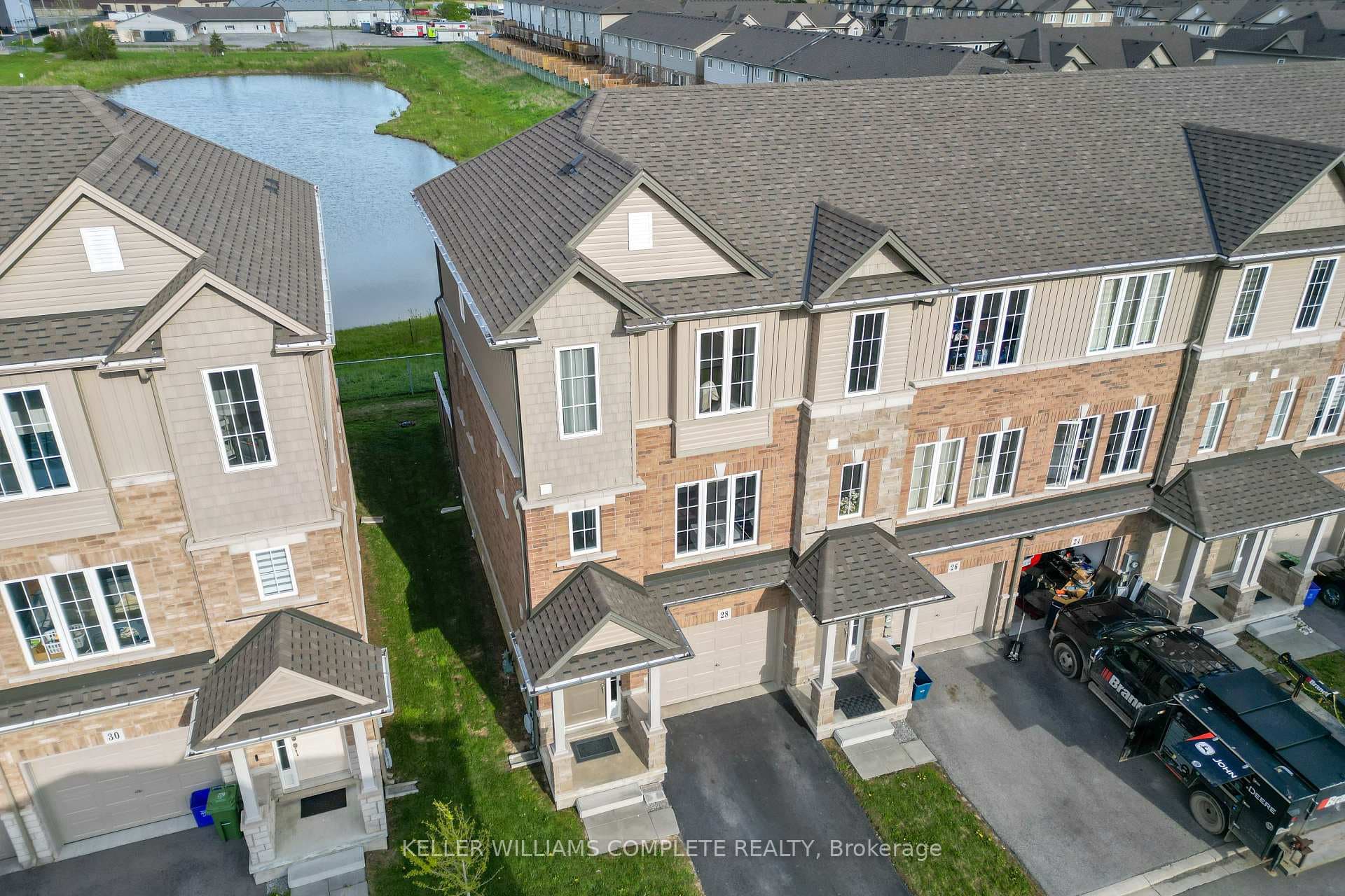 28 CANARY GRASS Boulevard