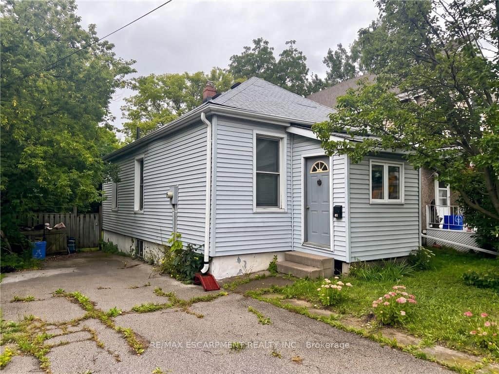 28 Brantdale Avenue