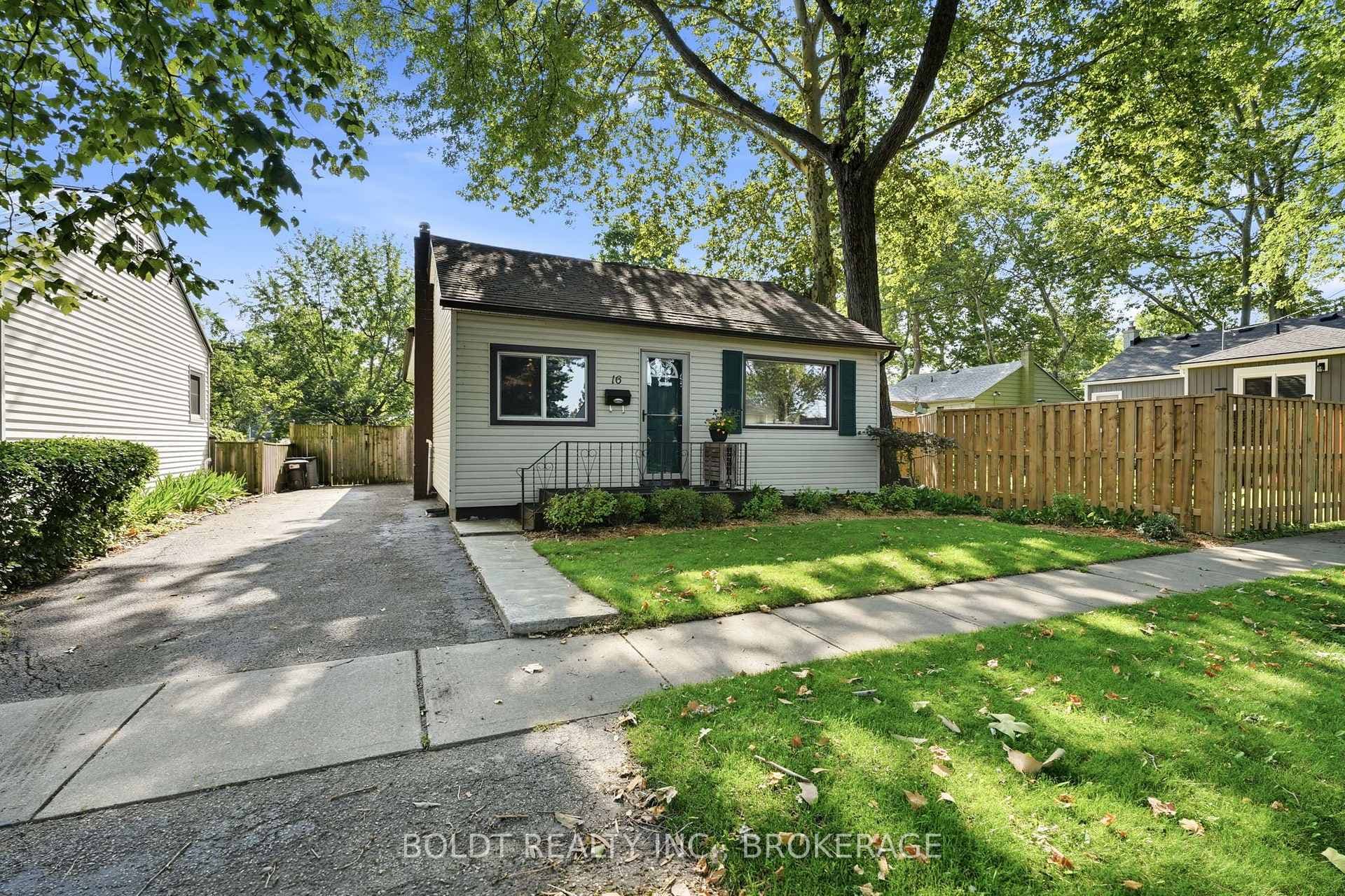 16 Longfellow Avenue