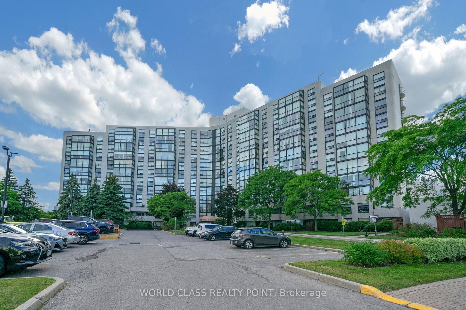 40 Harding Boulevard Unit 201