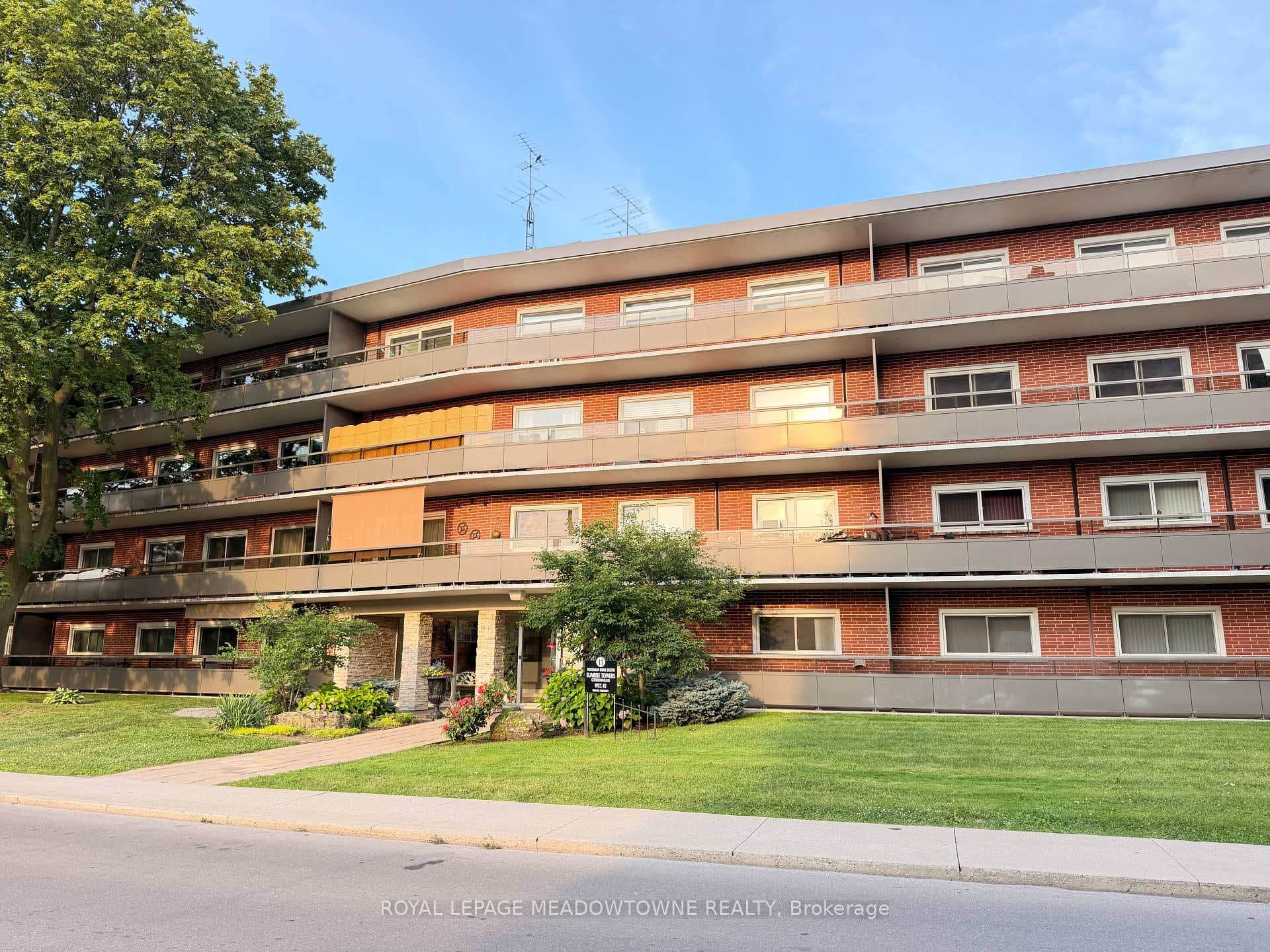 11 Woodman Drive Unit 411