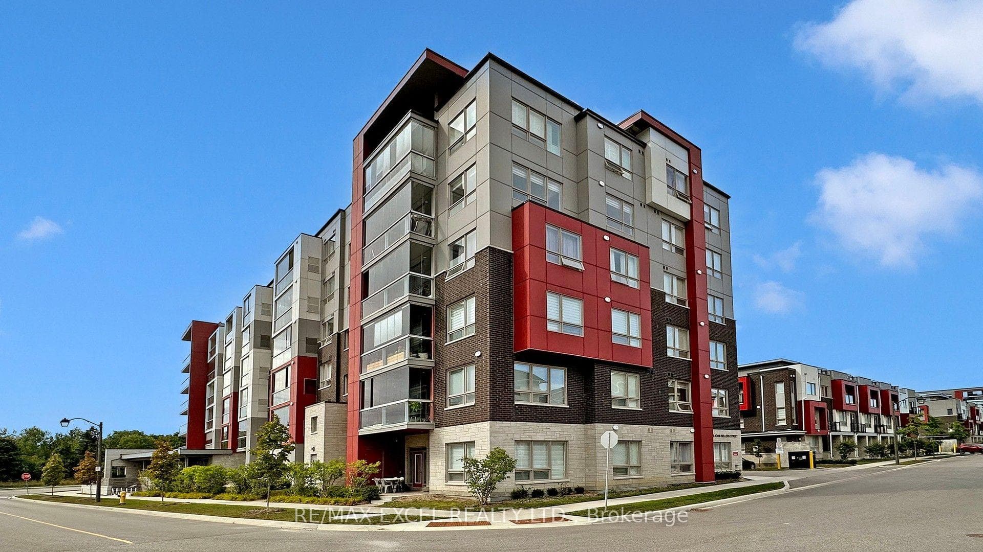 2 Adam Sellers Street Unit 302