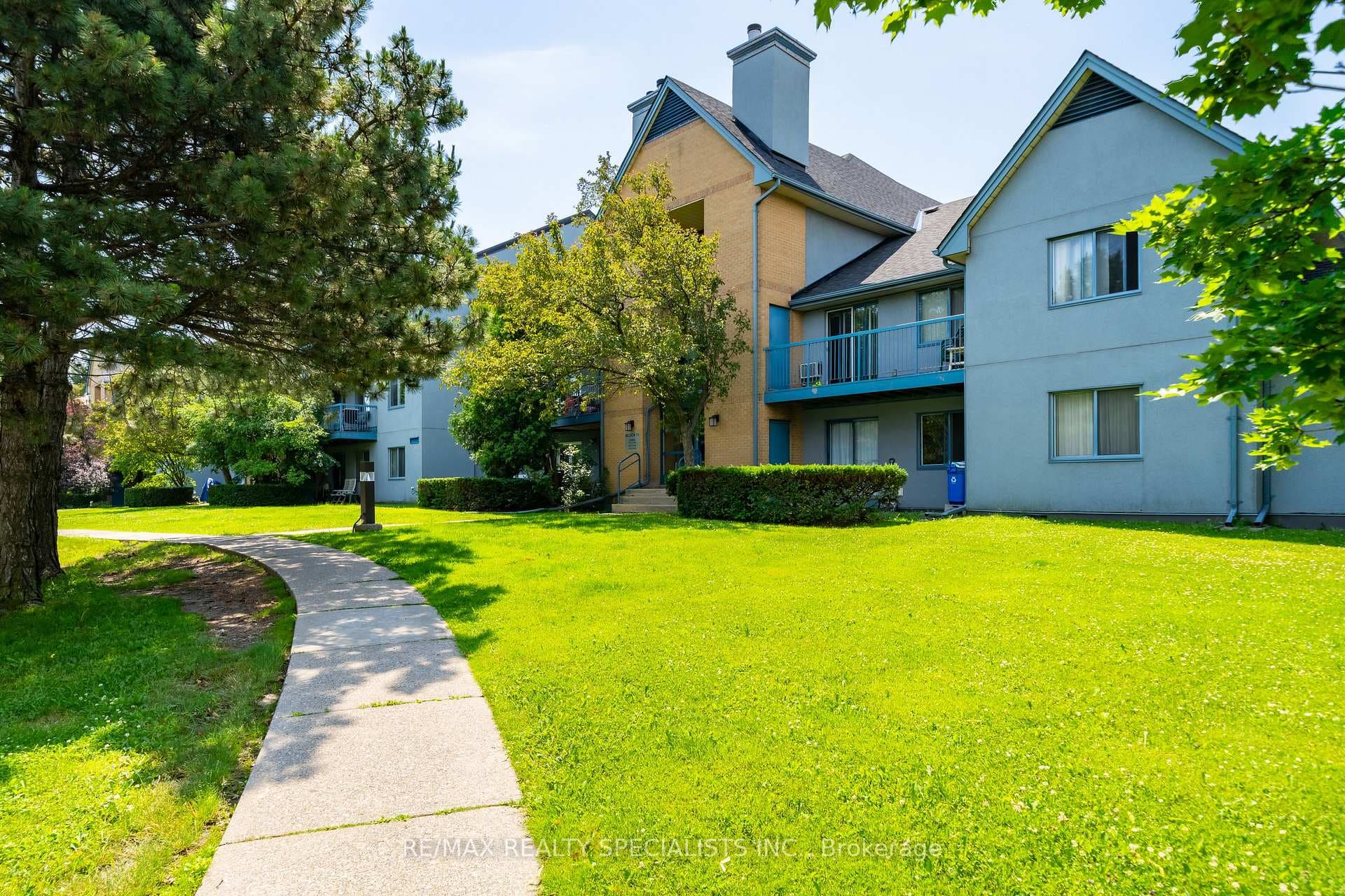 95 Trailwood Drive Unit 612