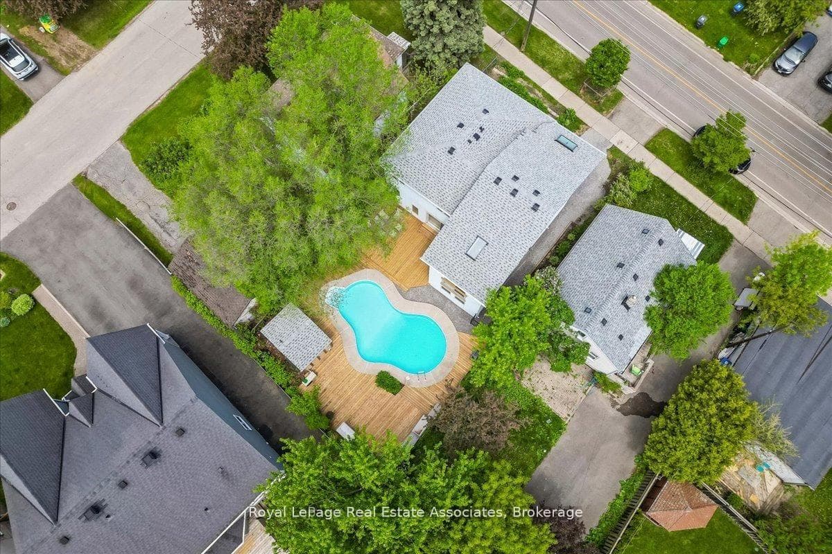 1168 Canterbury Road