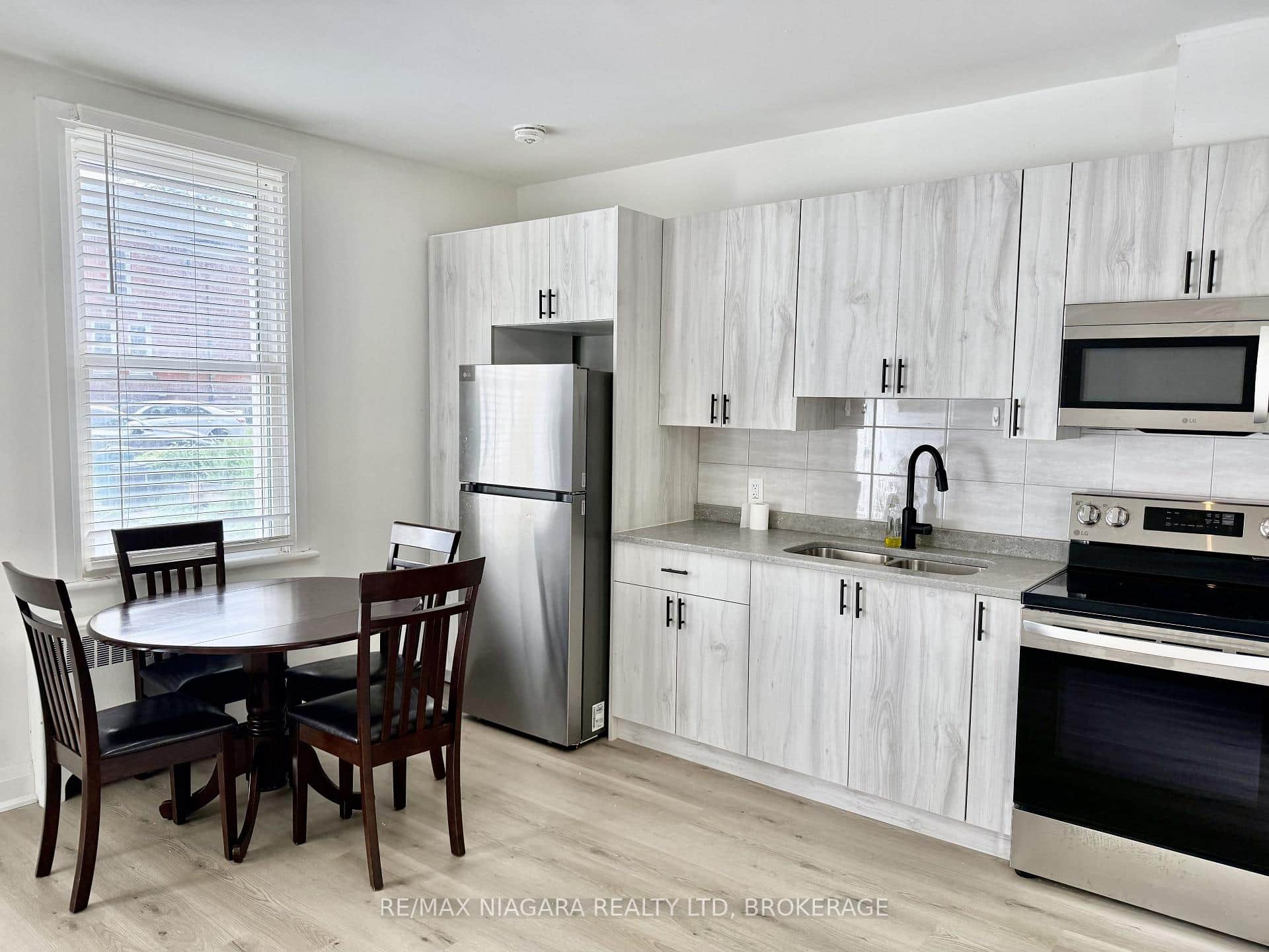 4711 RIVER Road Unit Unit 2