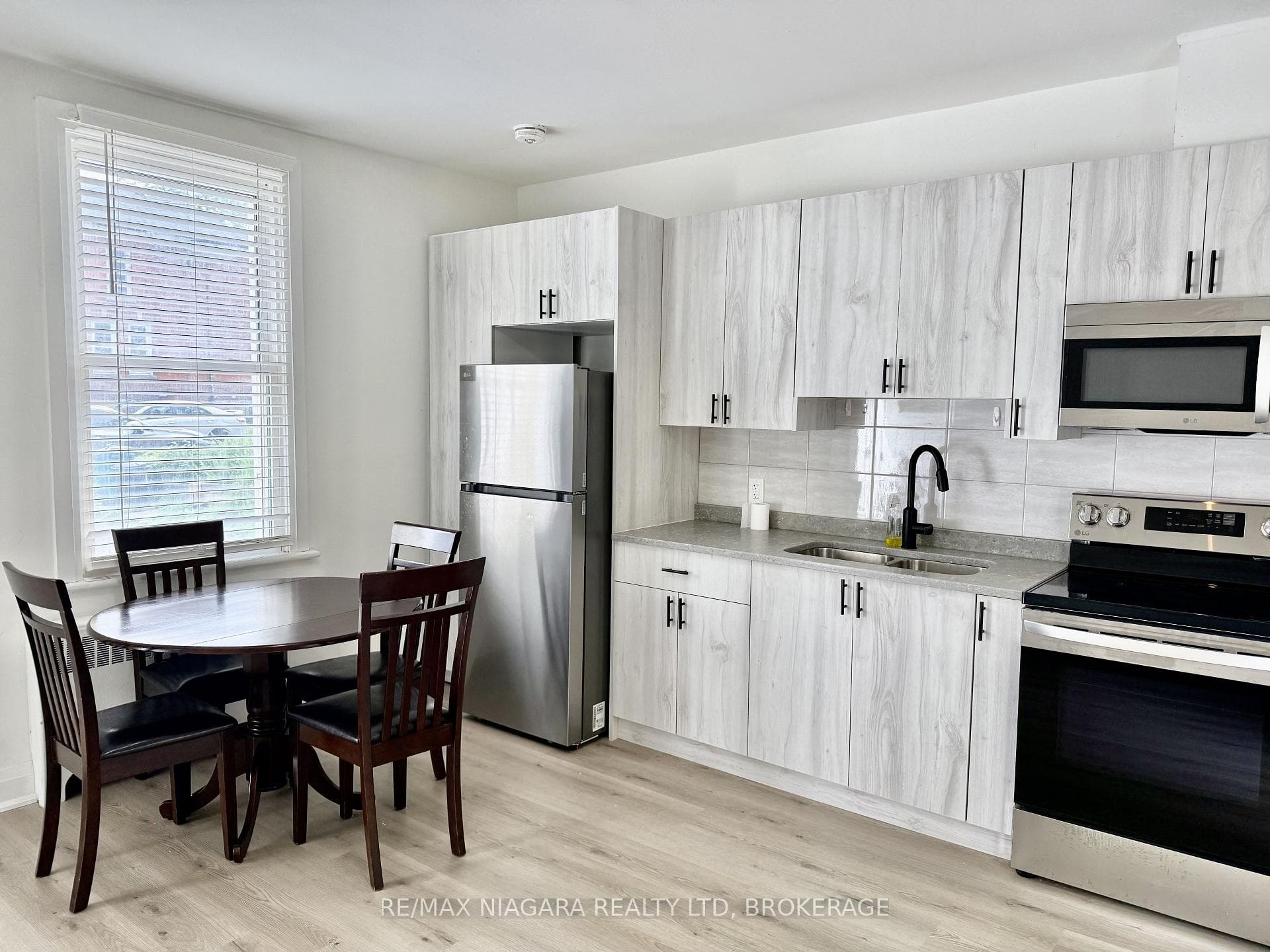 4711 RIVER Road Unit Unit 2