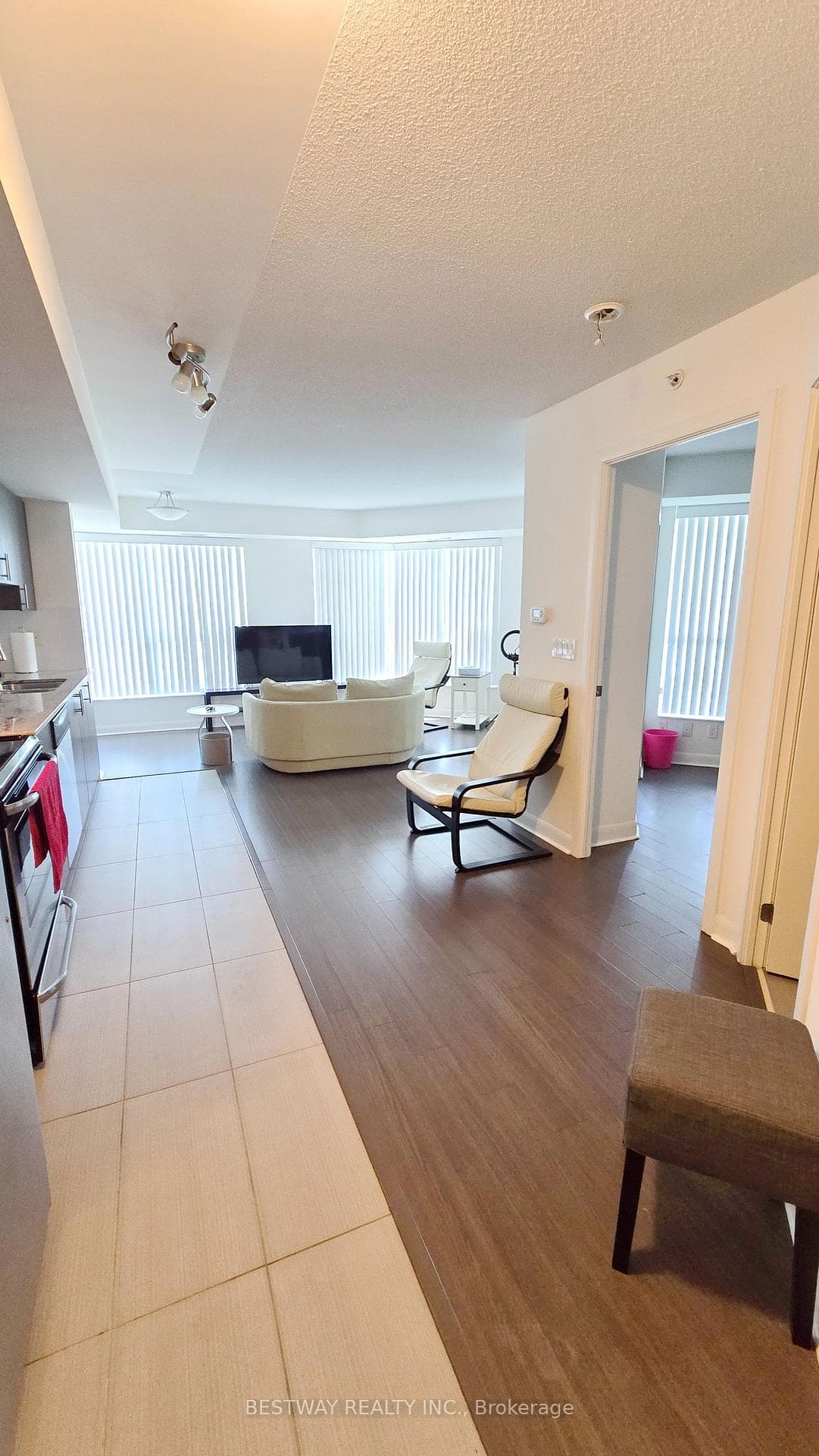 75 Norman Bethune Avenue Unit 208
