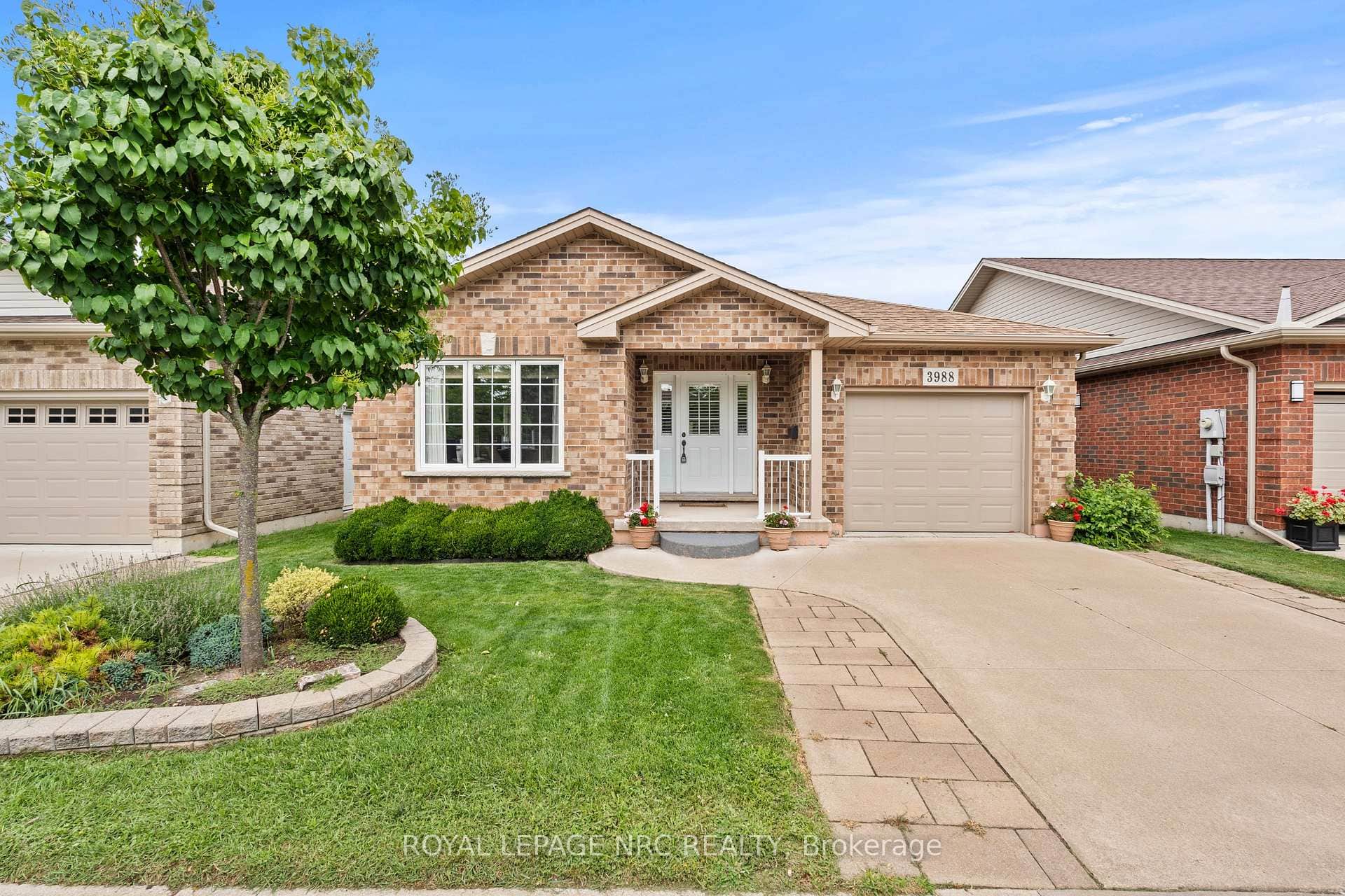 3988 Sunset Lane