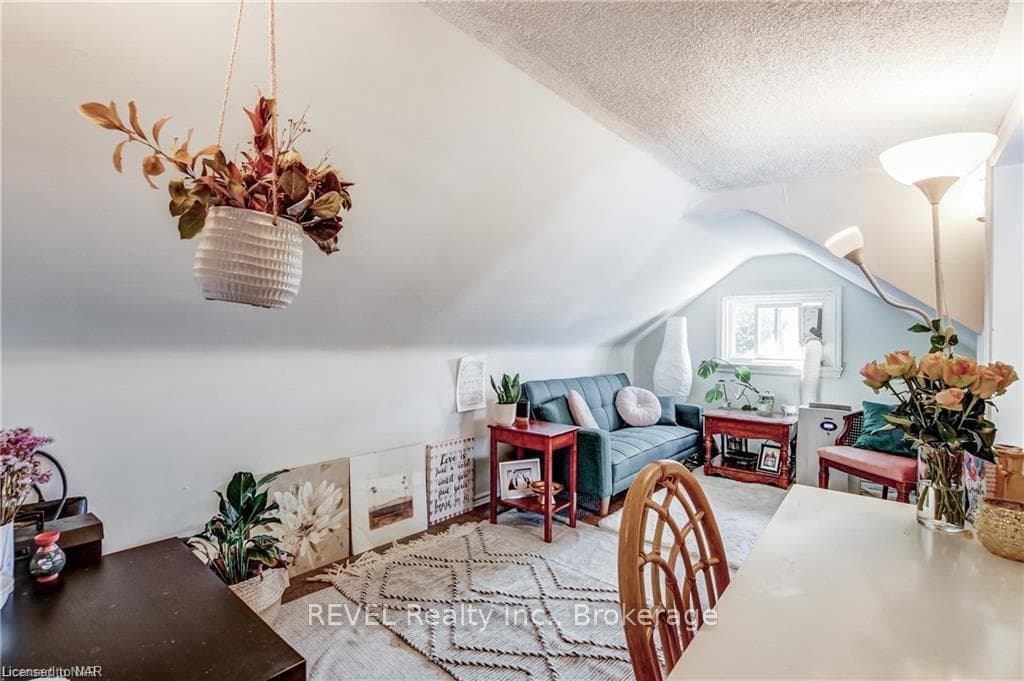5 Linwood Street Unit Upper