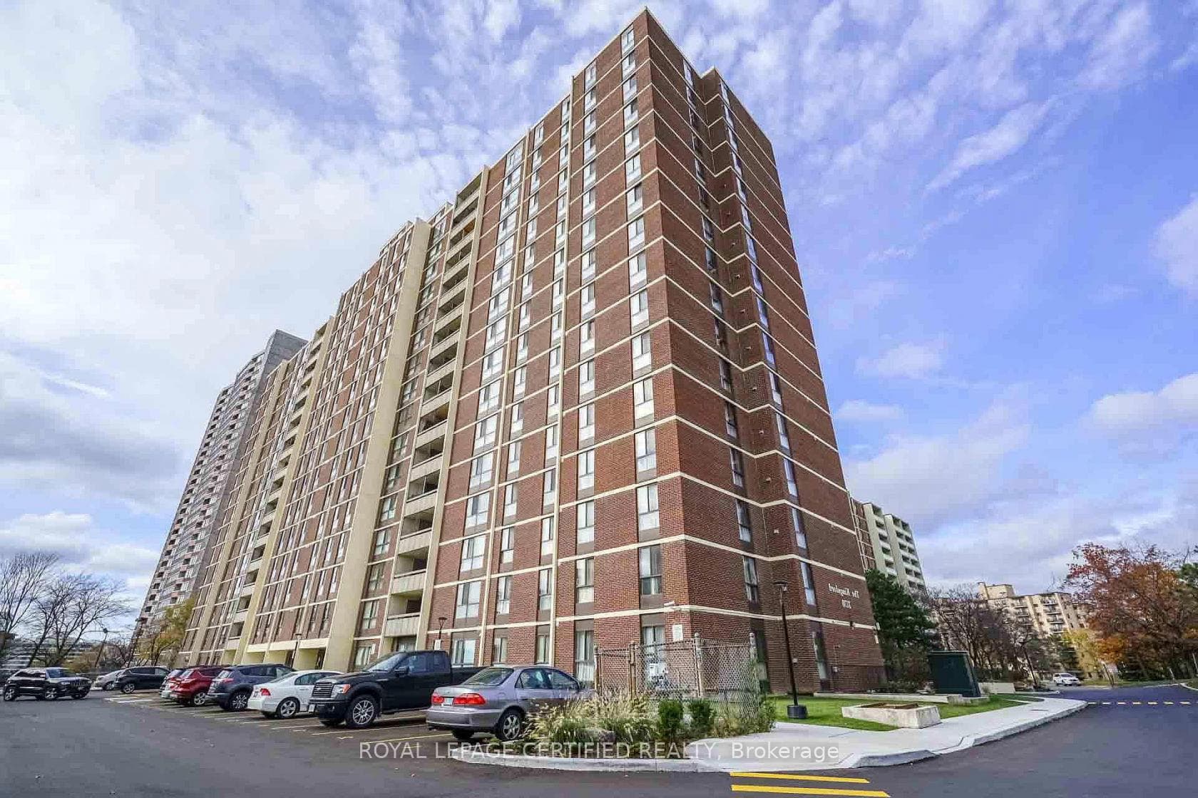 3170 Kirwin Avenue Unit 204