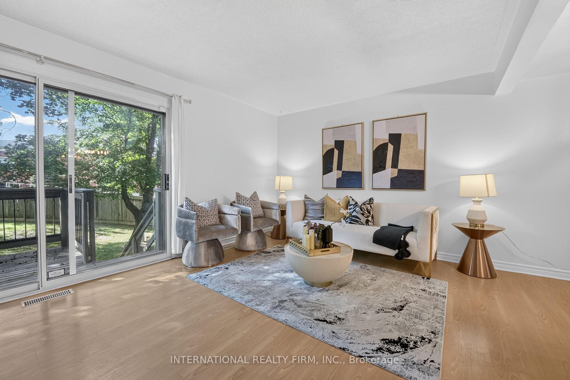 6855 Glen Erin Drive Unit 15