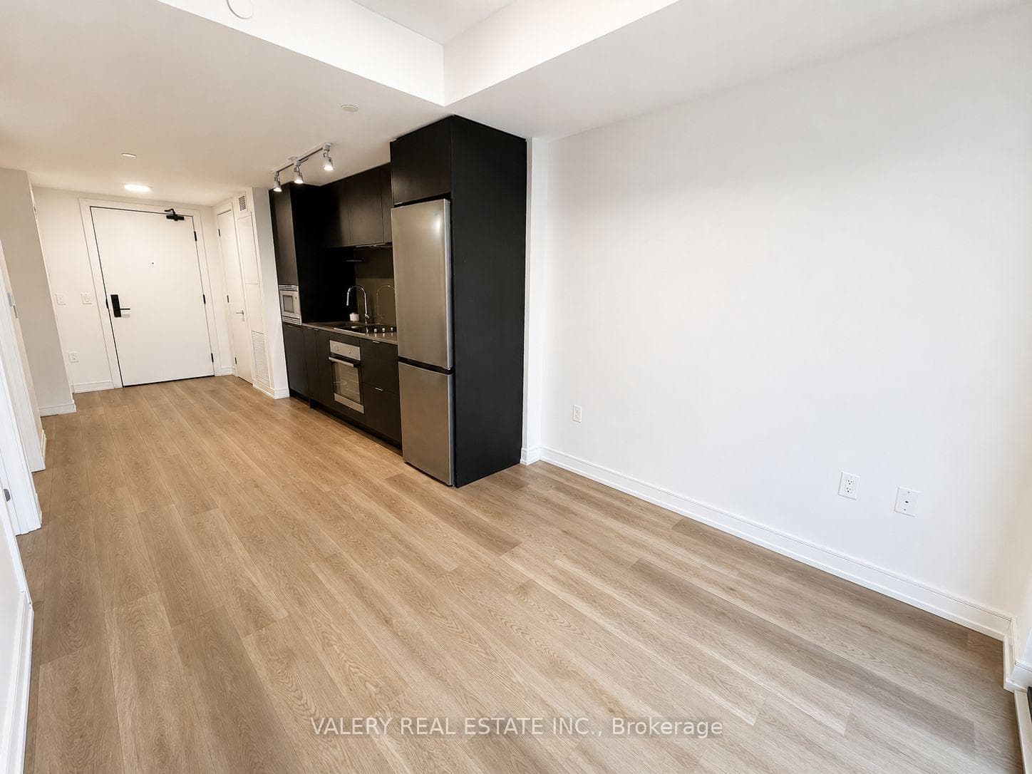1 Jarvis Street Unit 528