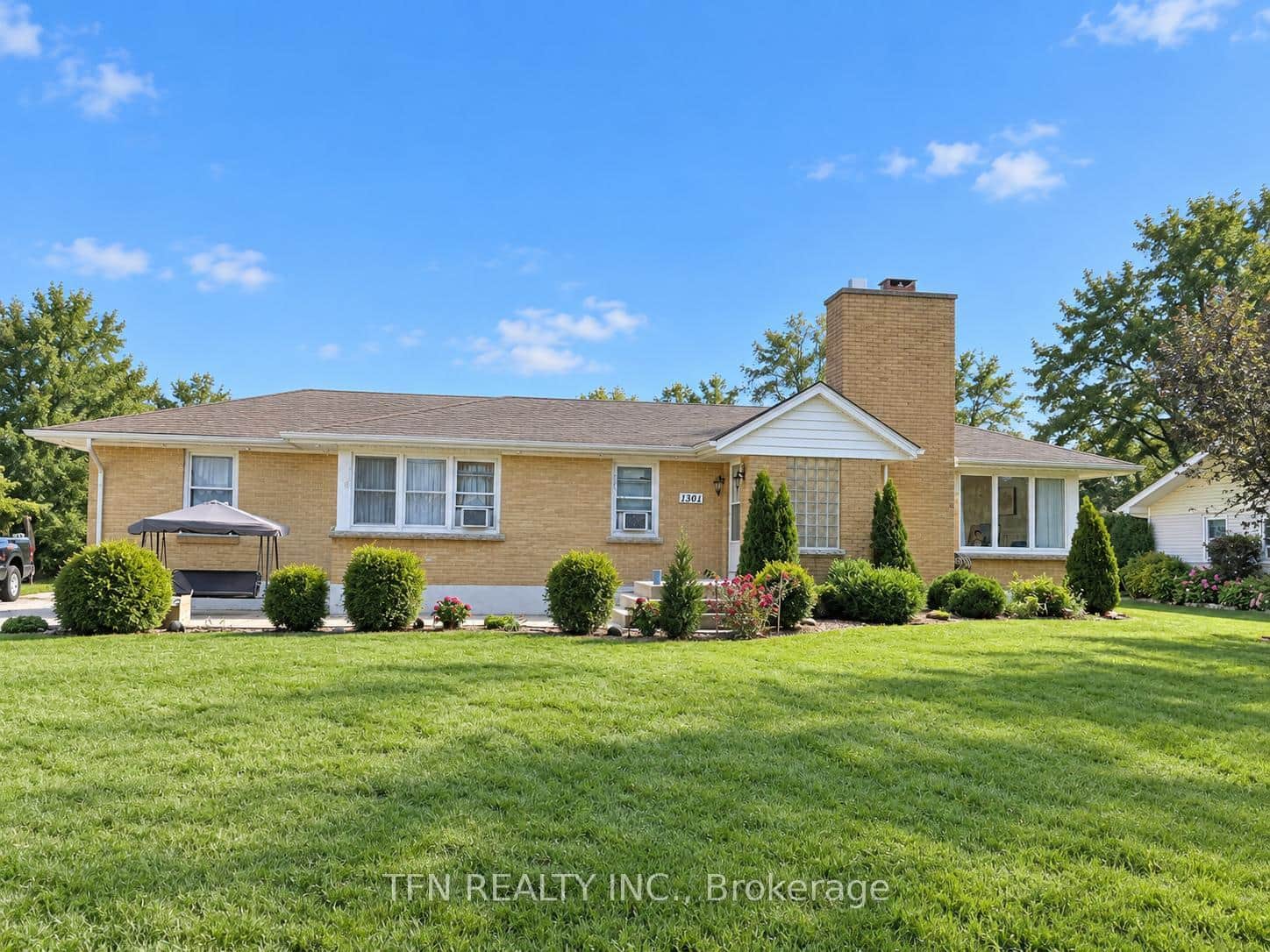 1301 Niagara River Parkway