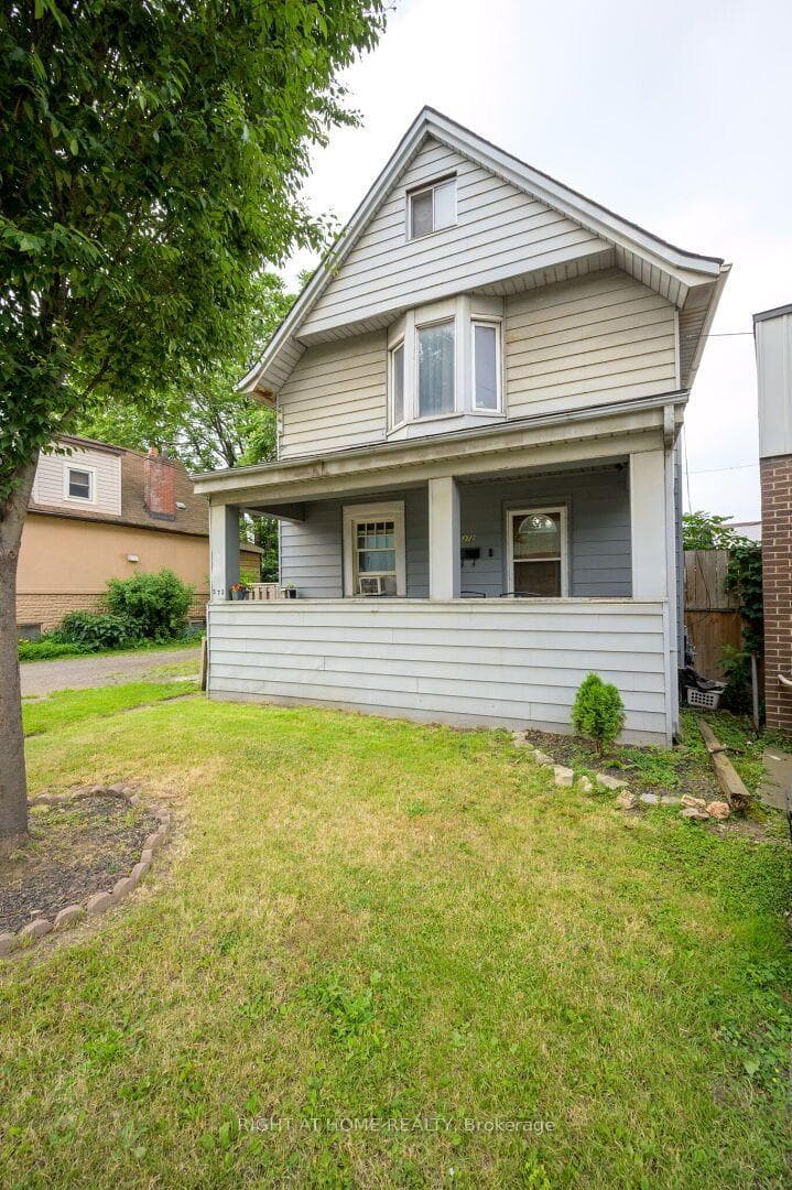 372 Beach Road