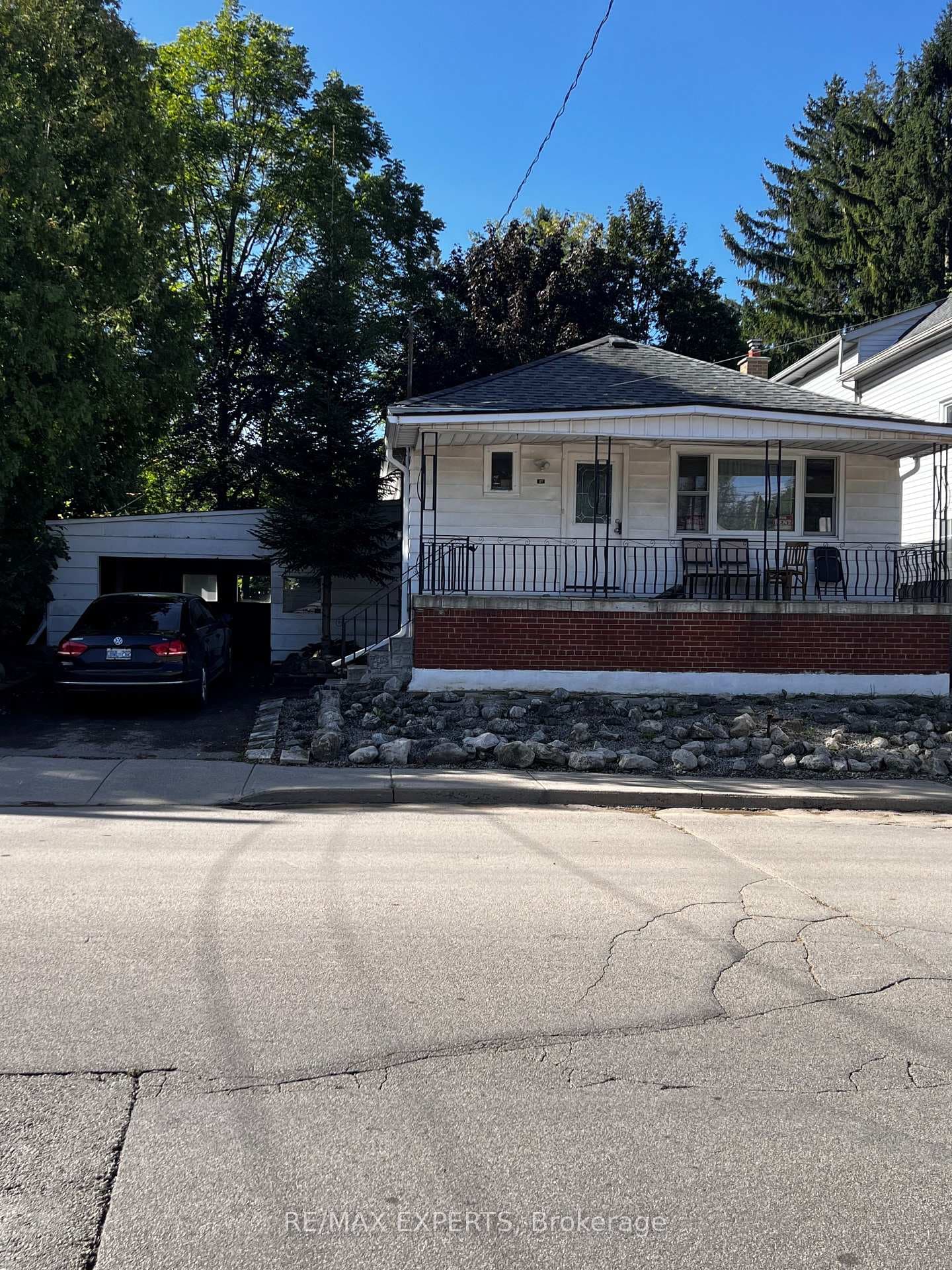 127 Whitney Avenue