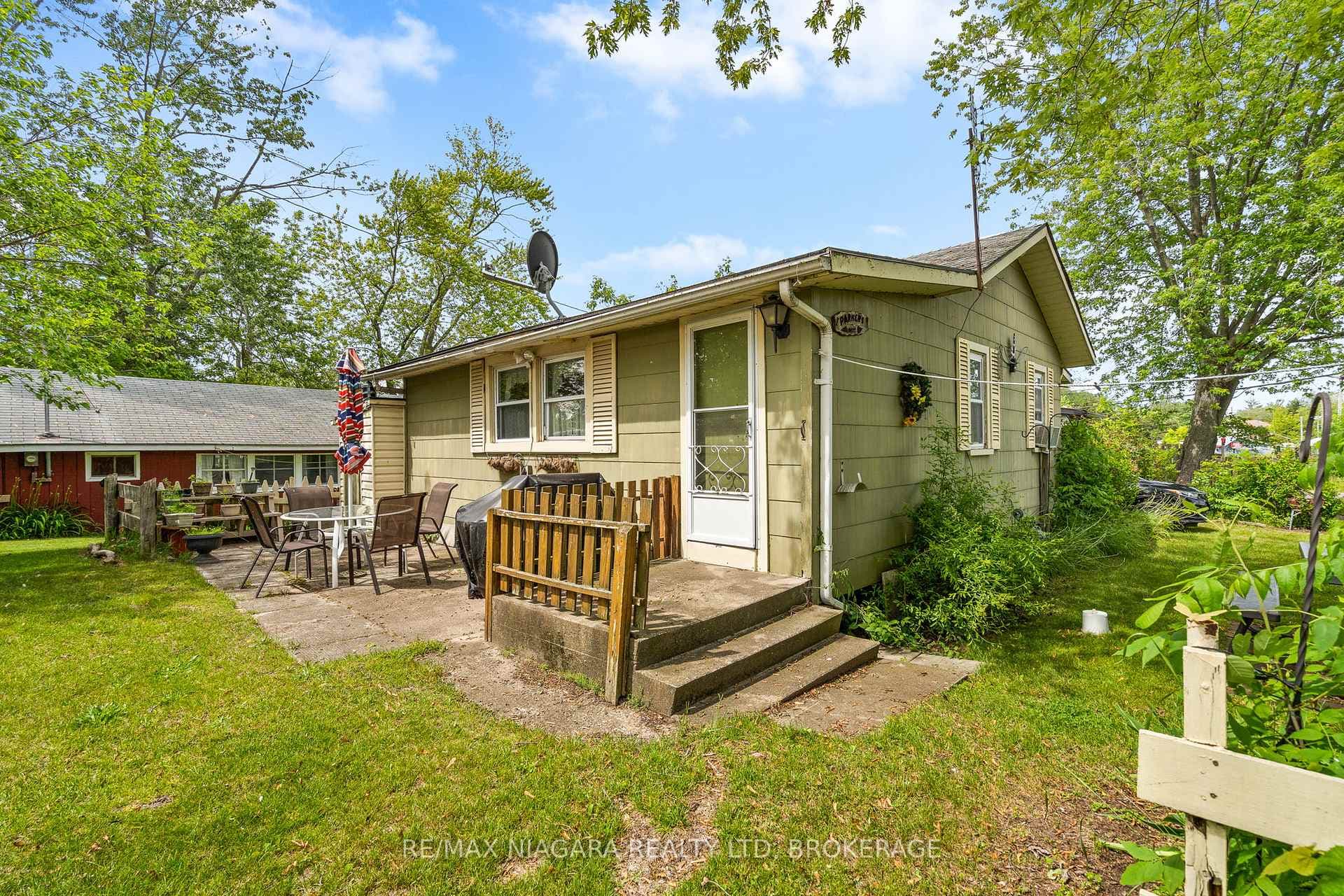 12211 Lakeshore Road