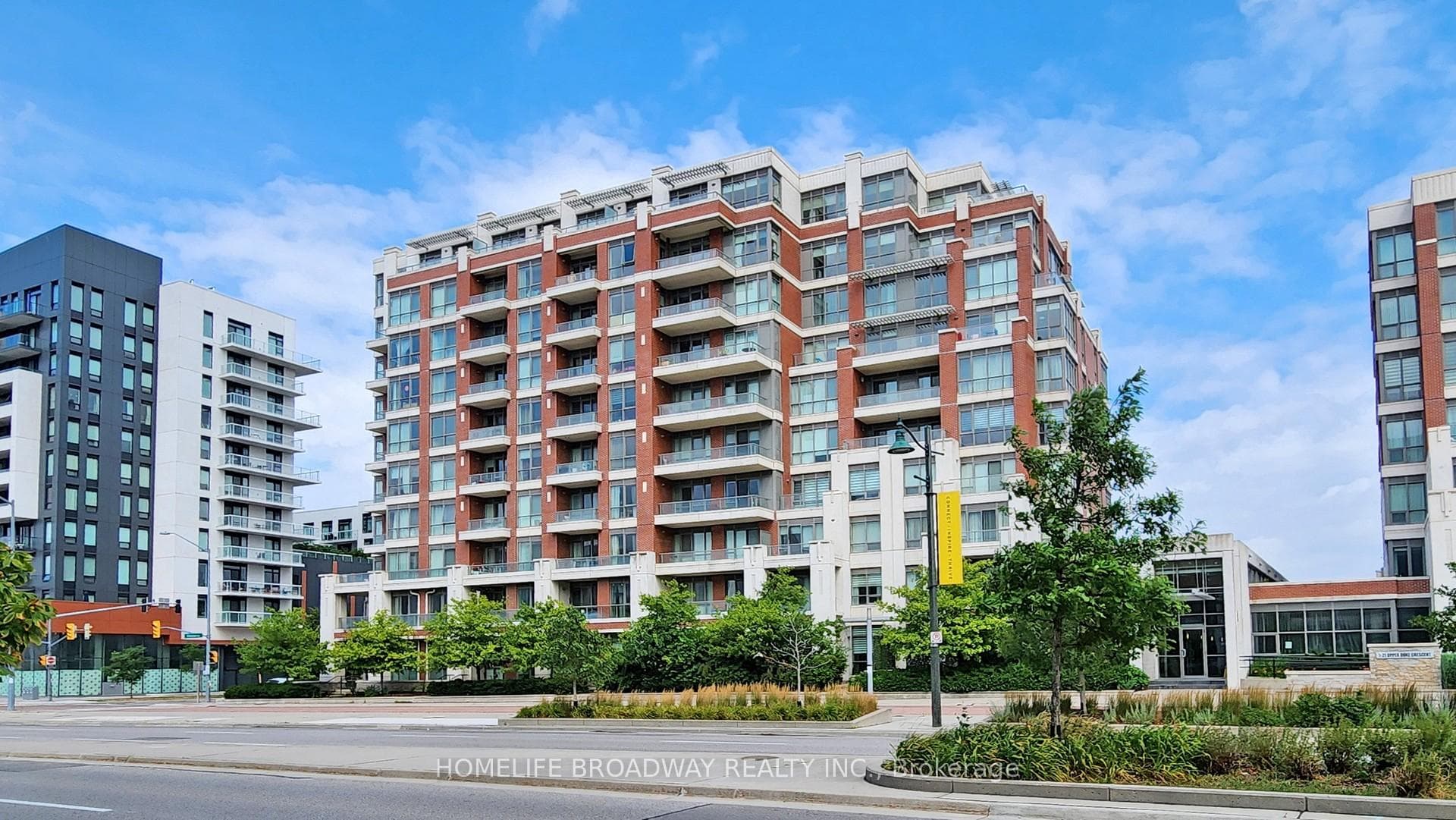 1 Upper Duke Crescent Unit 806