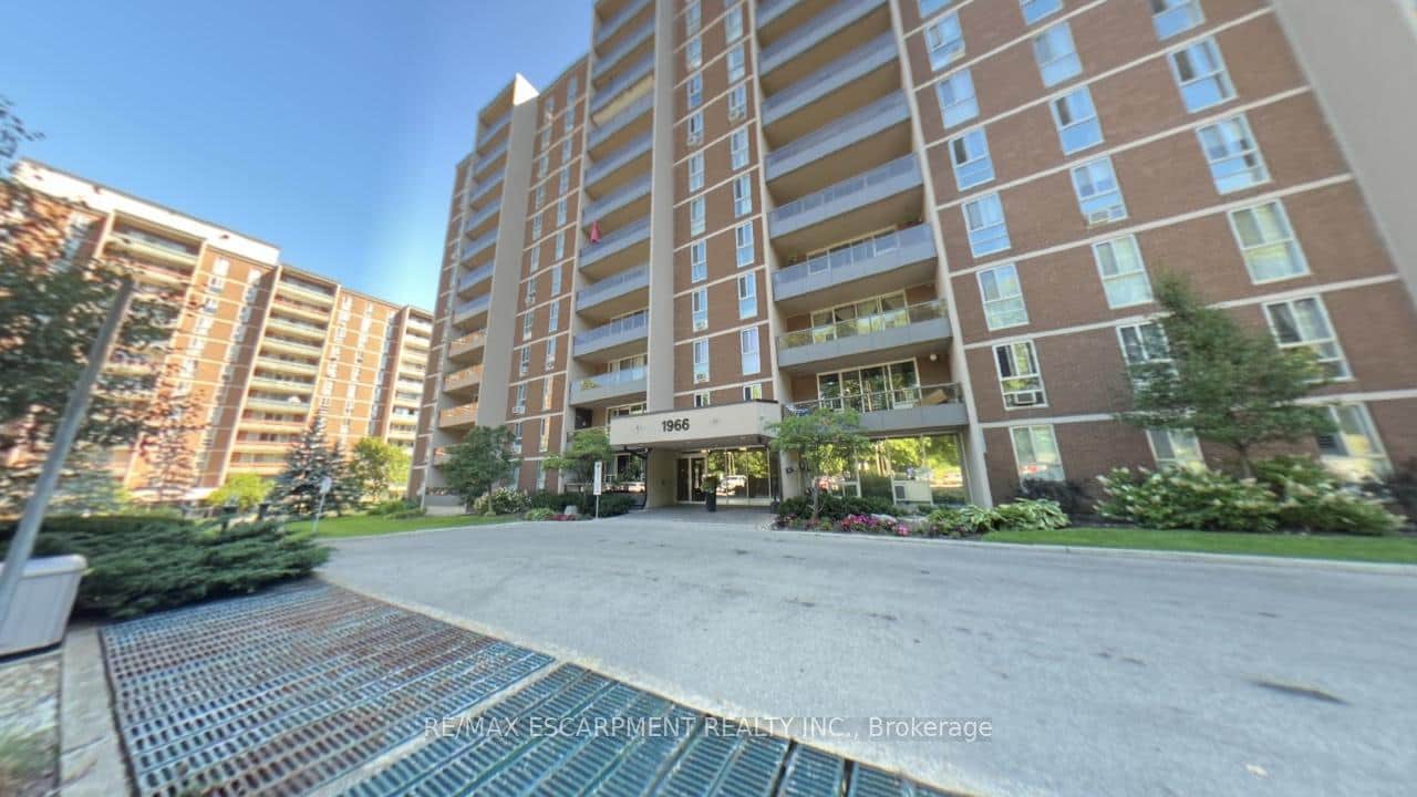 1966 Main Street Unit 306