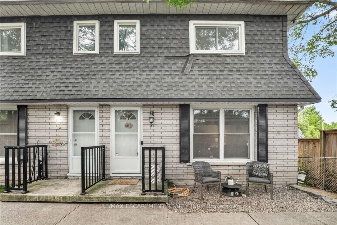 156 St Catharines Street Unit 6