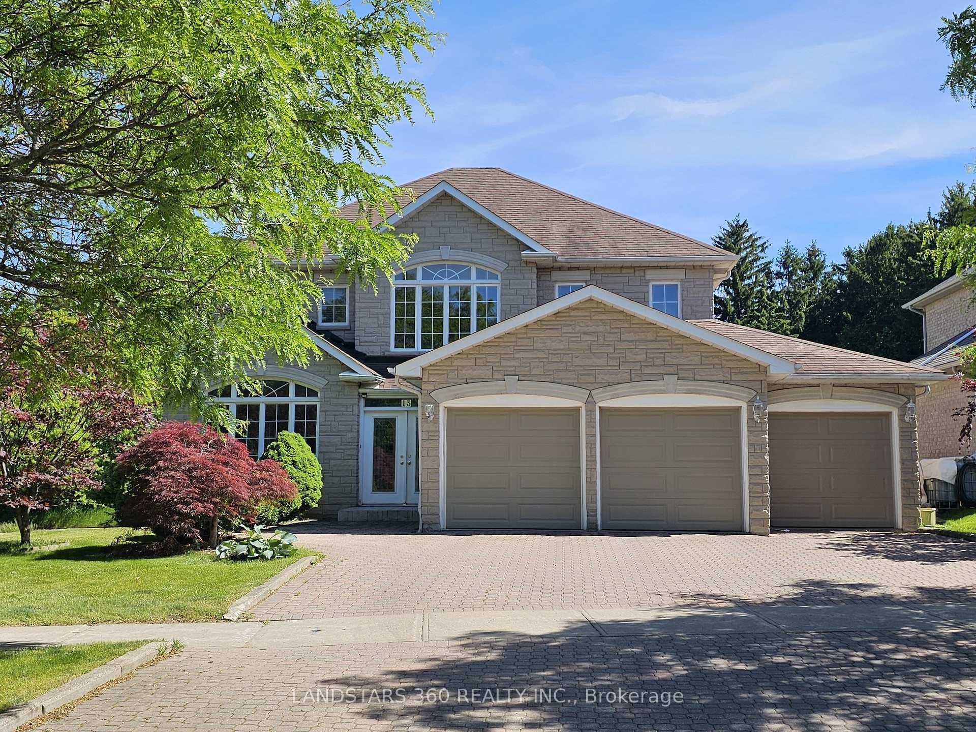 13 Edgecombe Court
