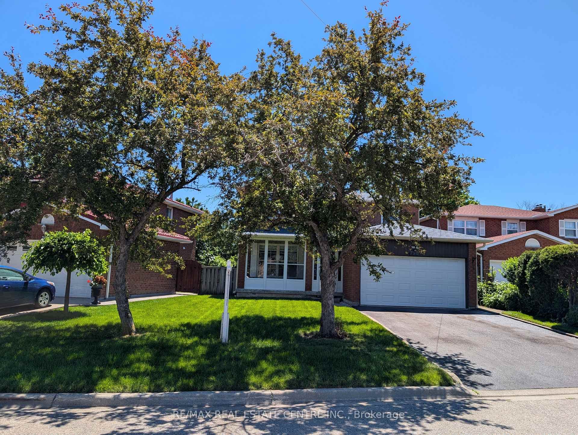 796 Buckingham Court