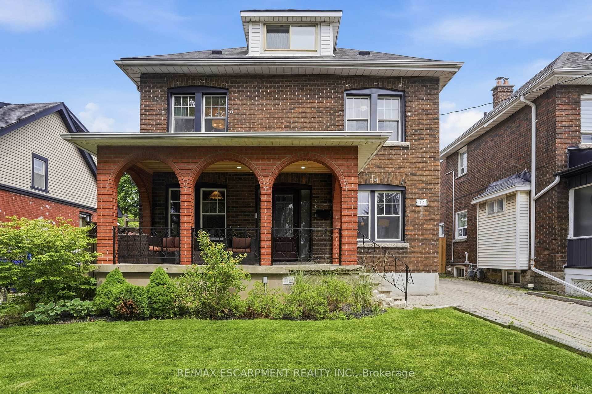 17 Tuxedo Avenue