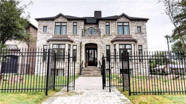 18 Parker Avenue