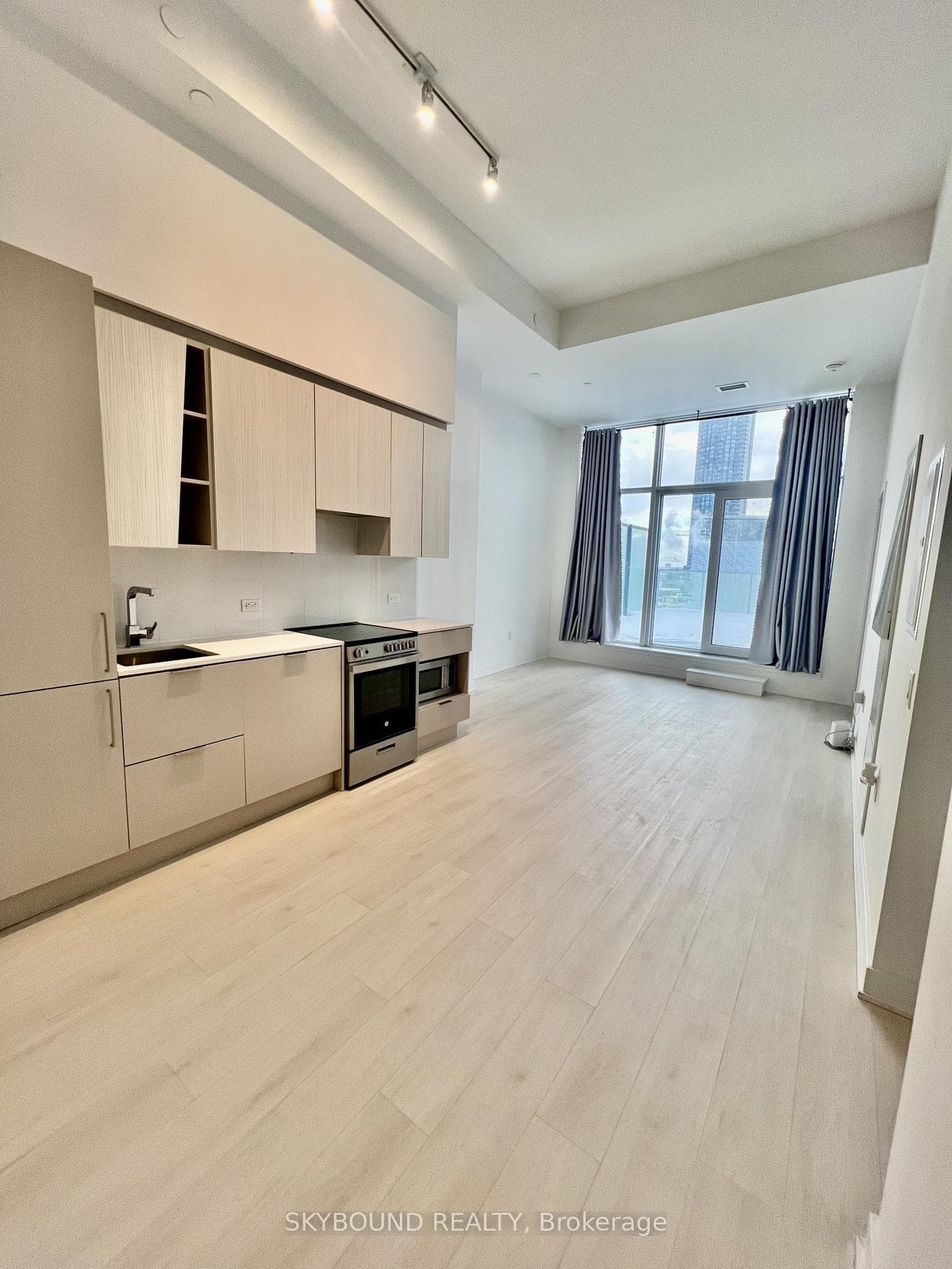 3900 Confederation Parkway Unit 529