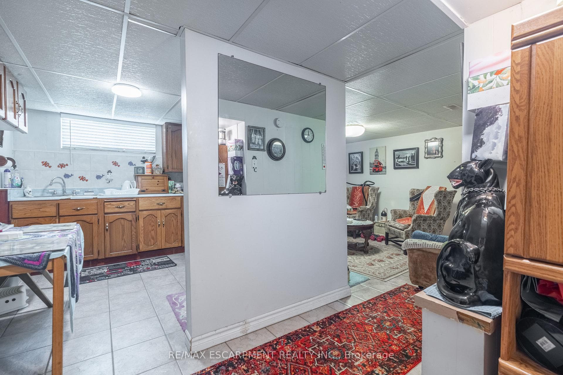 374 Upper Wentworth Street