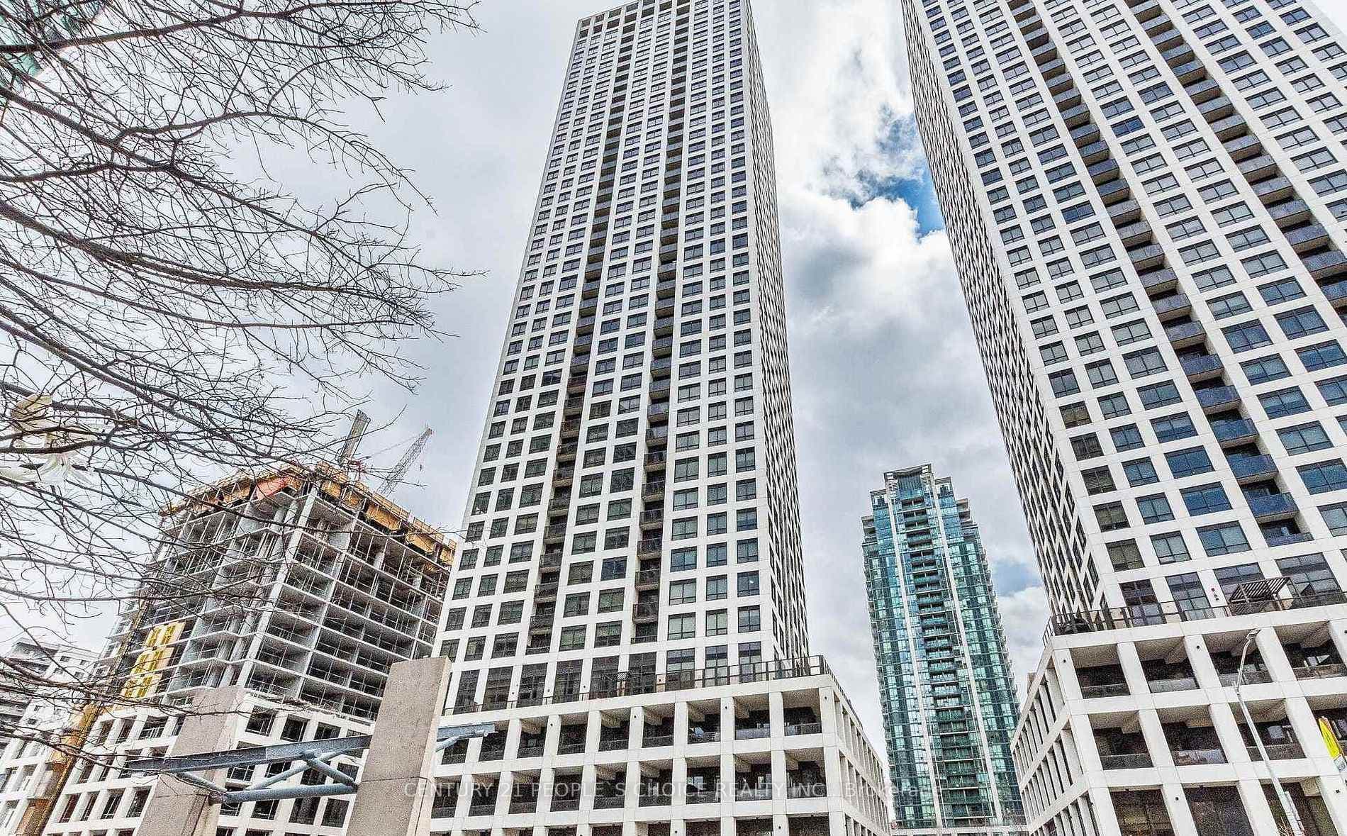 30 Elm Drive Unit 3601