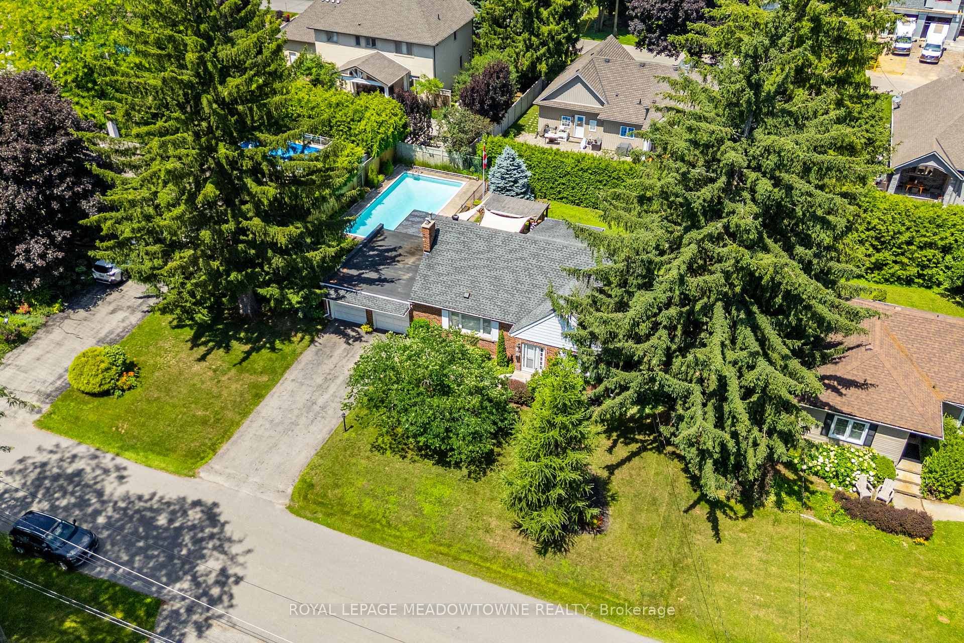 33 Parker Avenue