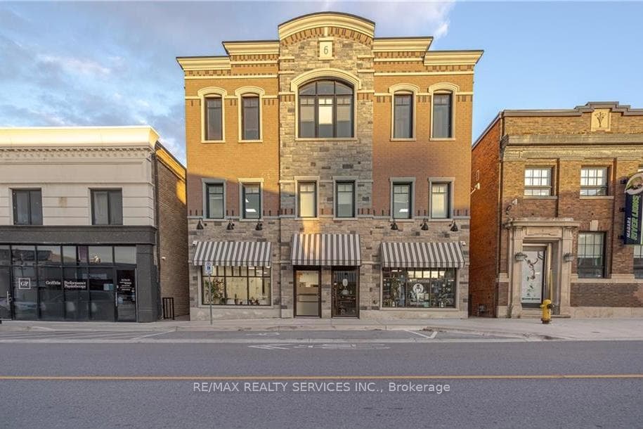 6 Front Street Unit 3