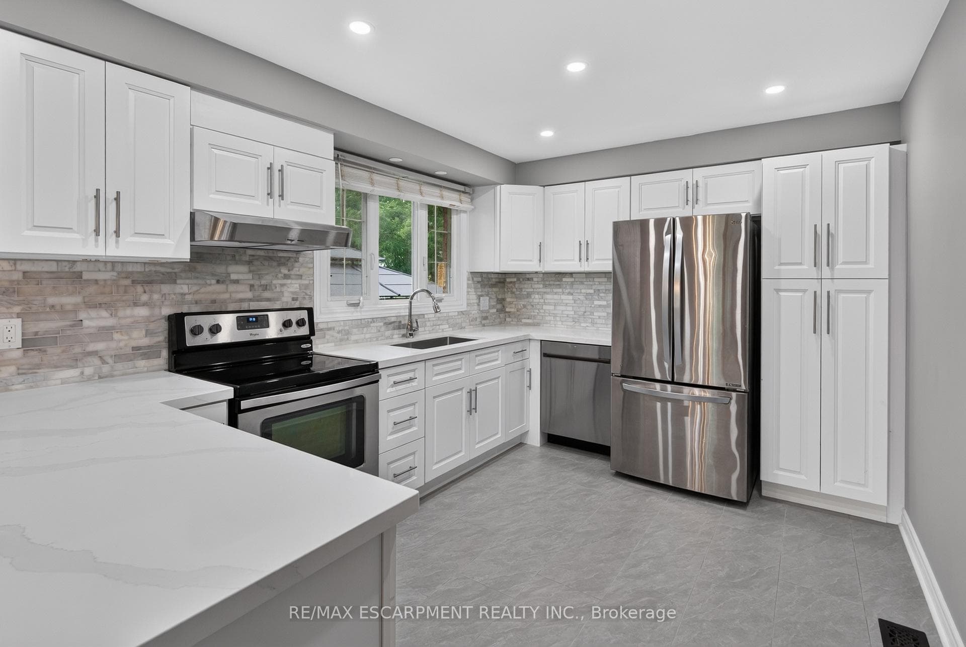 294 Jones Road Unit 1- UPPER