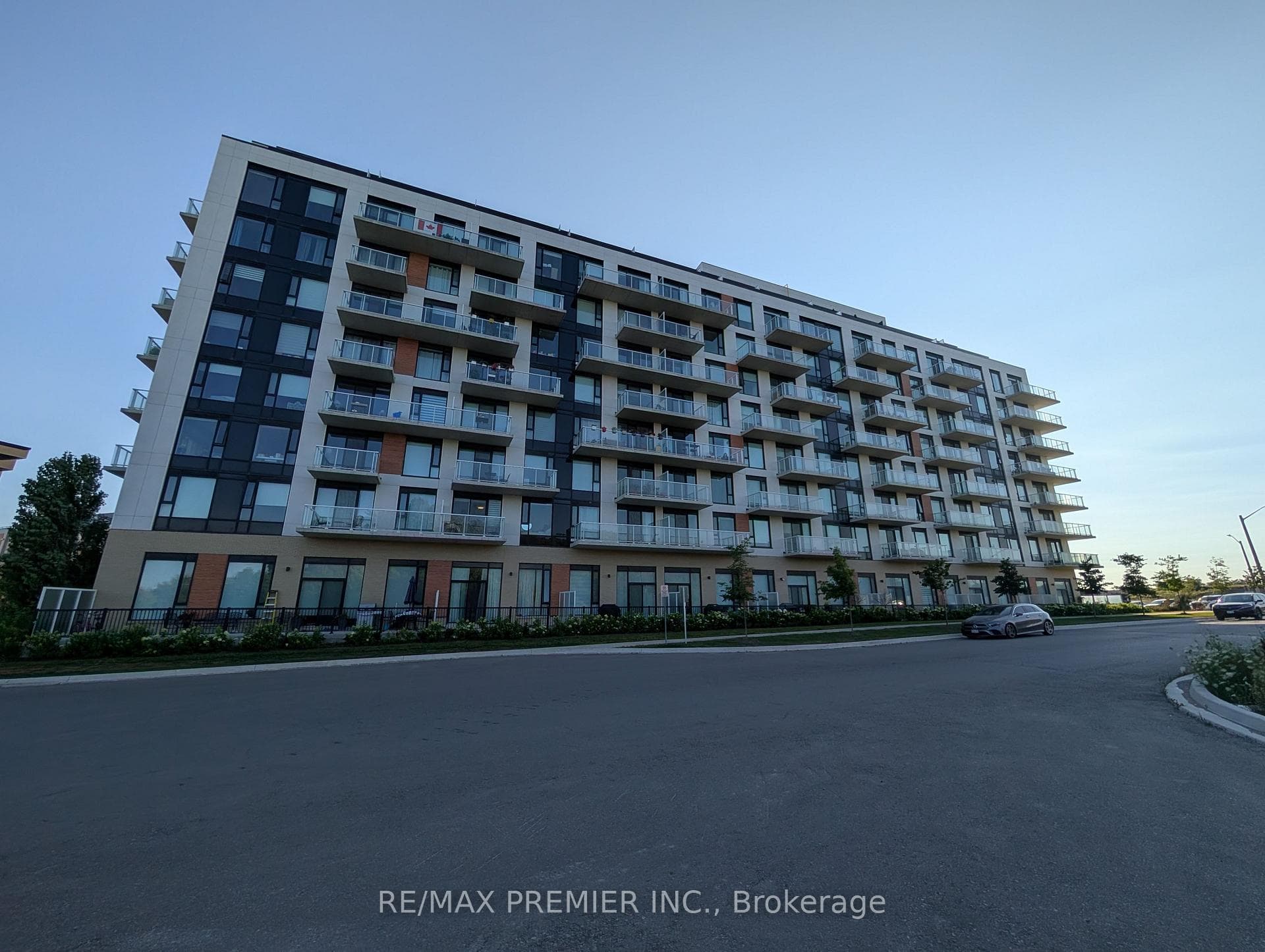 6 David Eyer Road Unit 811