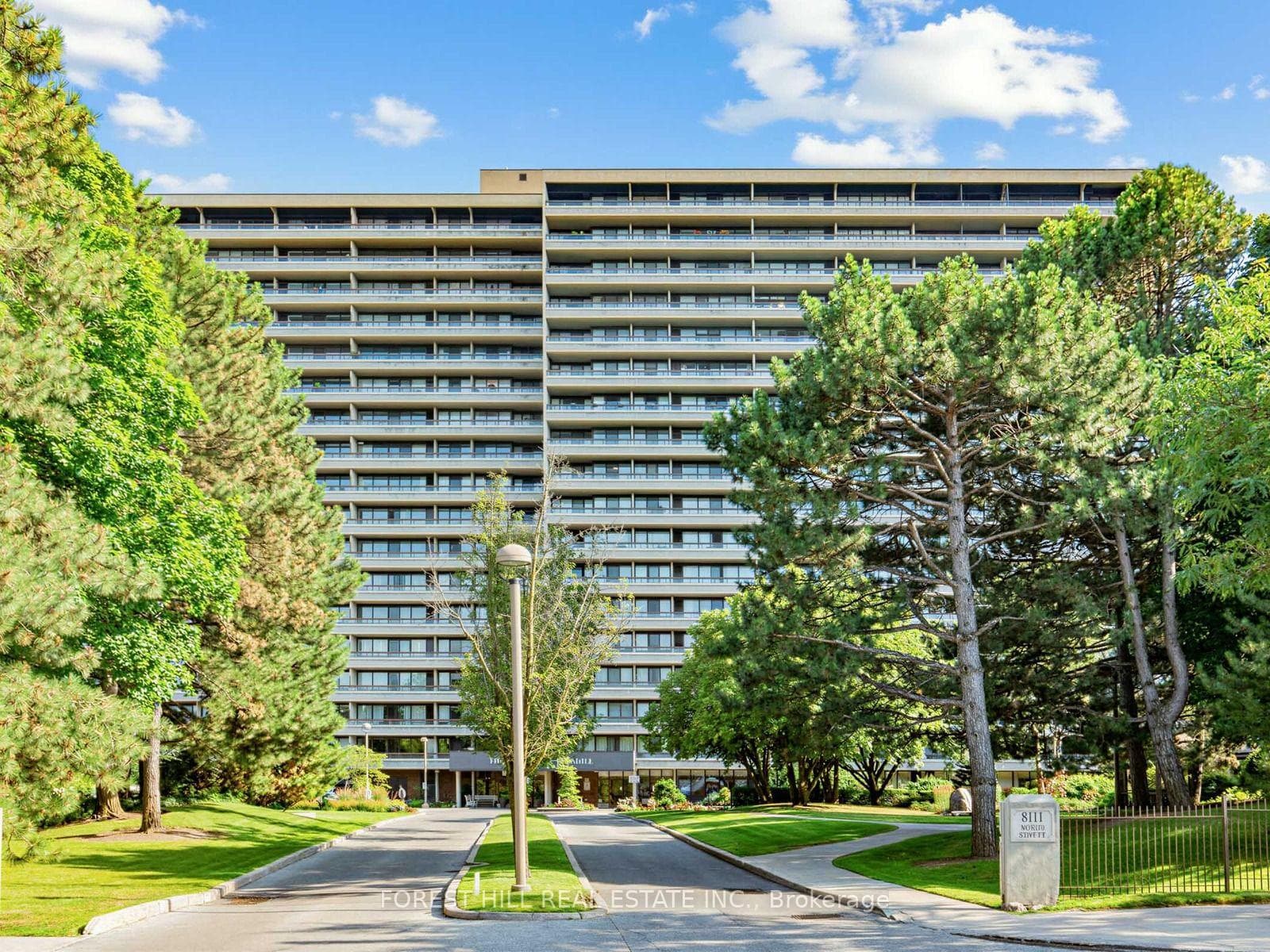 8111 Yonge Street Unit 1209