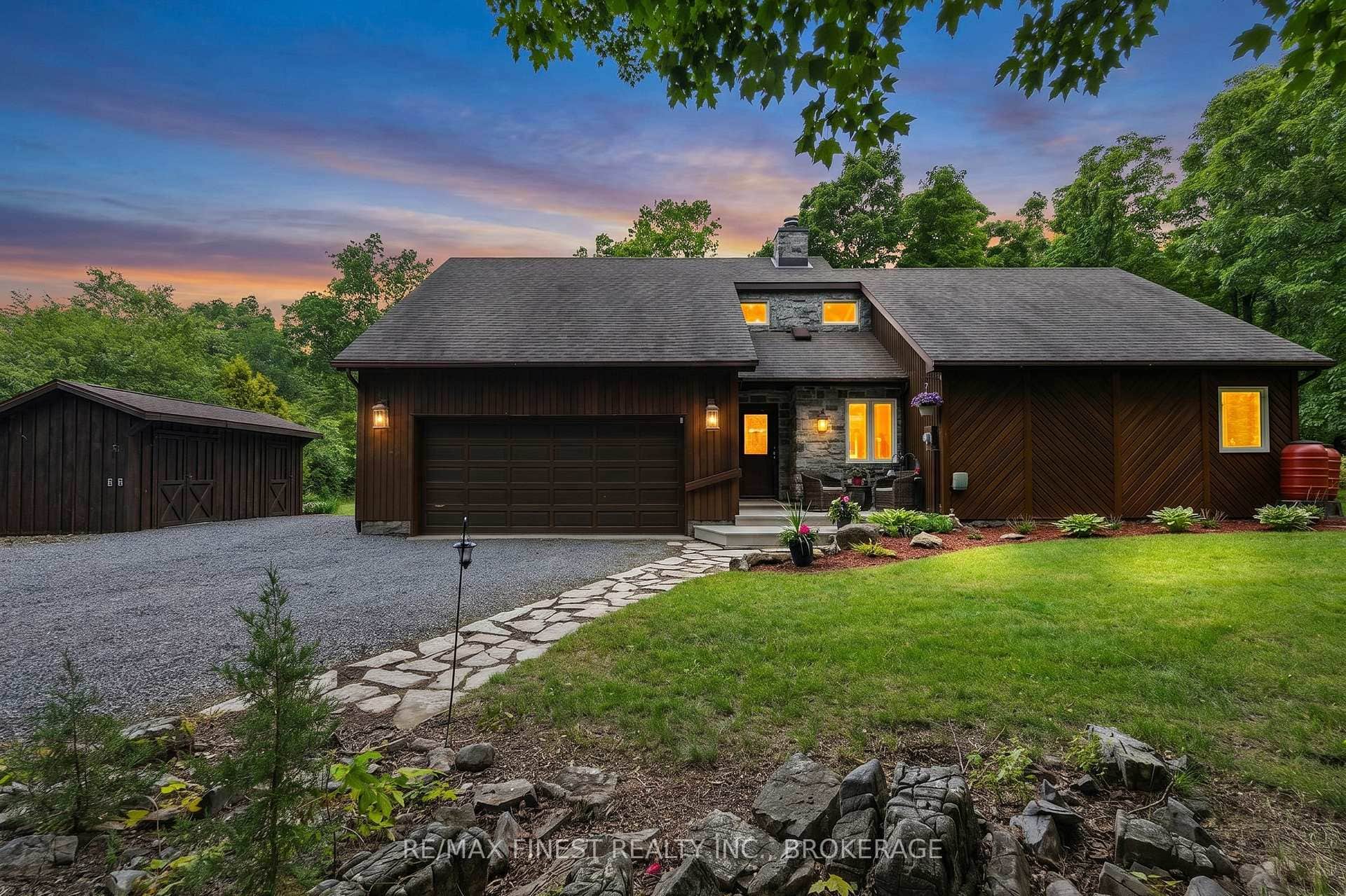 3886 Holmes Road