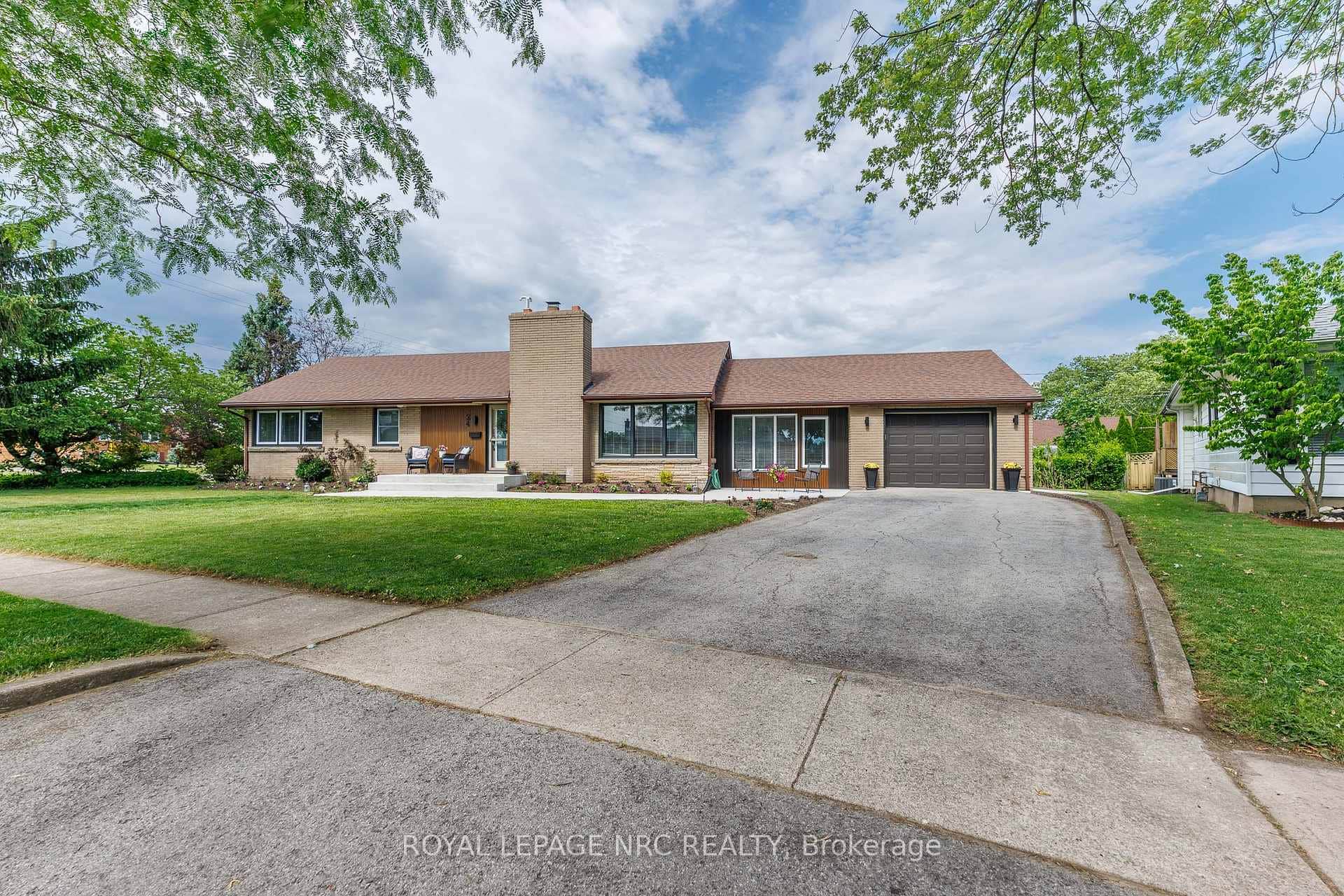 24 Munro Street